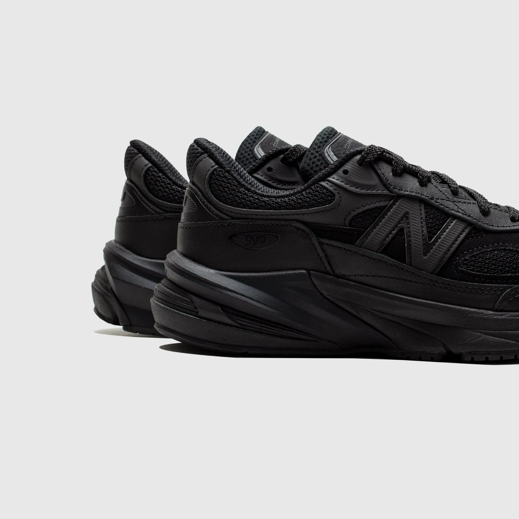 Foot Glow U990CG6 X CDG HOMME