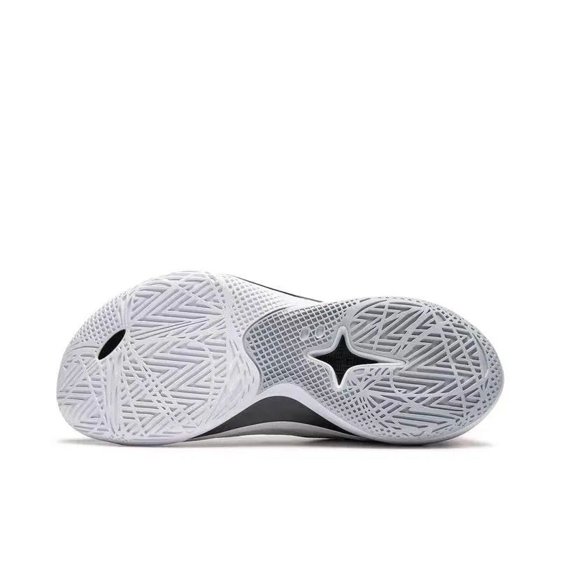 Durable materials CJ?McCollum x Li-Ning Sonic 12 V2 - White