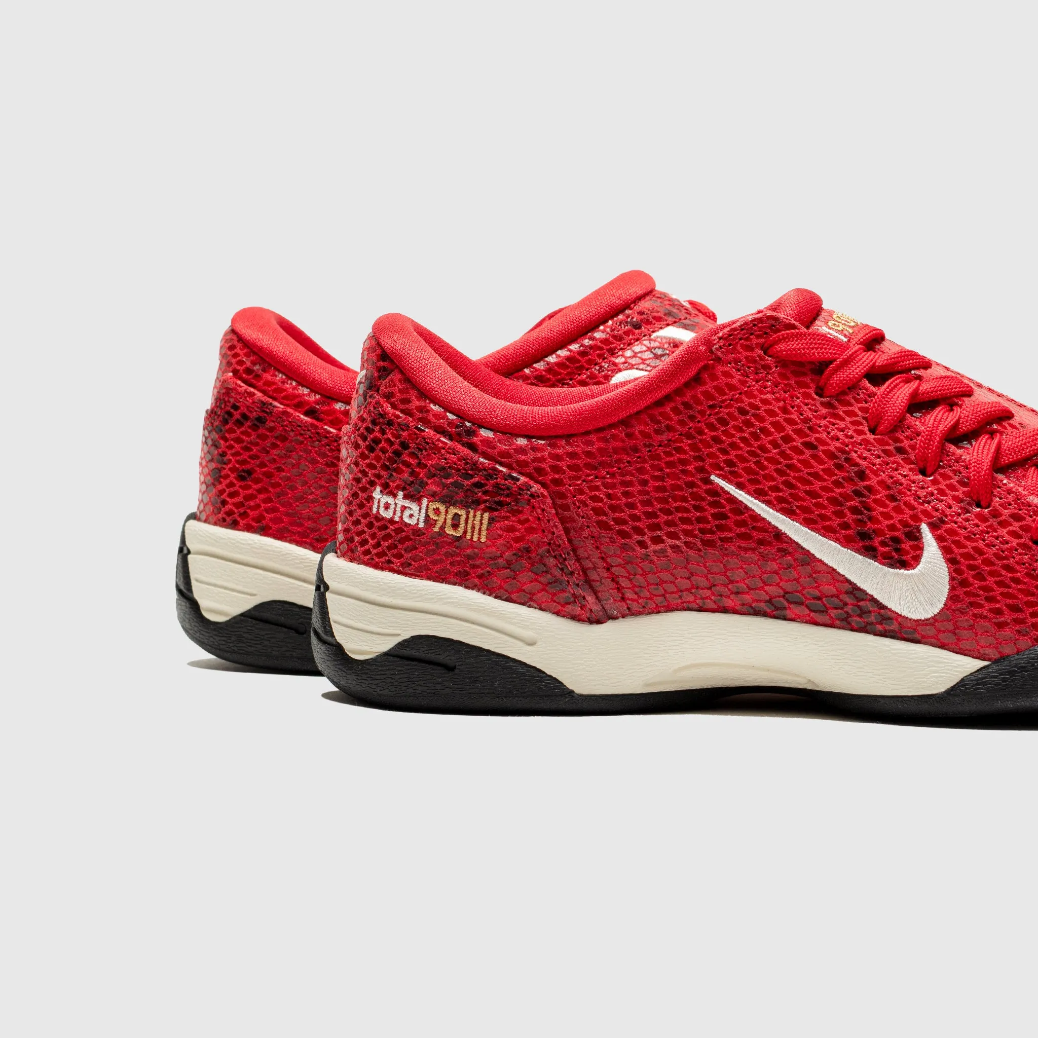 Lace Up Antique Glow WMNS TOTAL 90 SE "FIRE RED SNAKESKIN"
