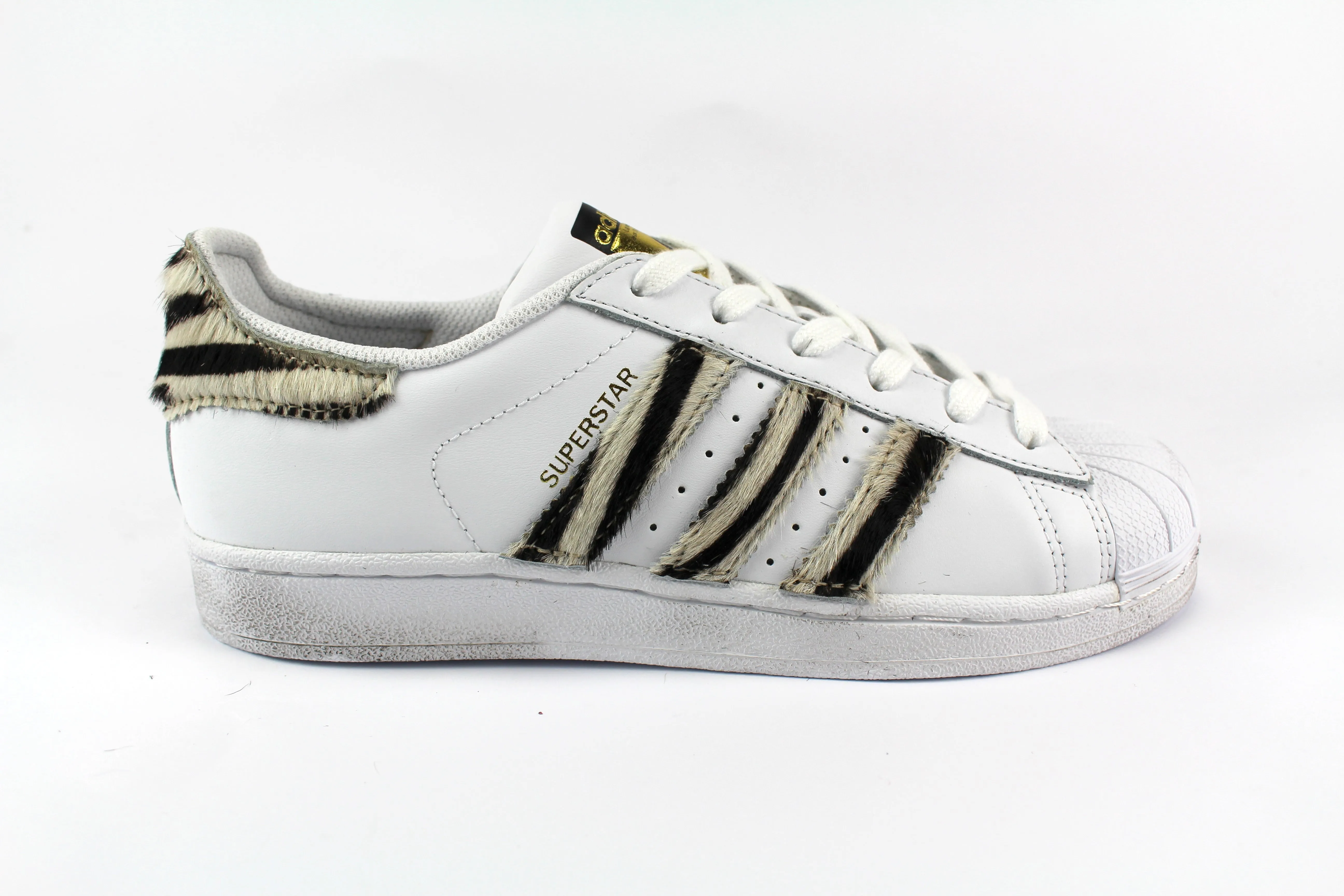 Universal Style Adidas Superstar Zebrate