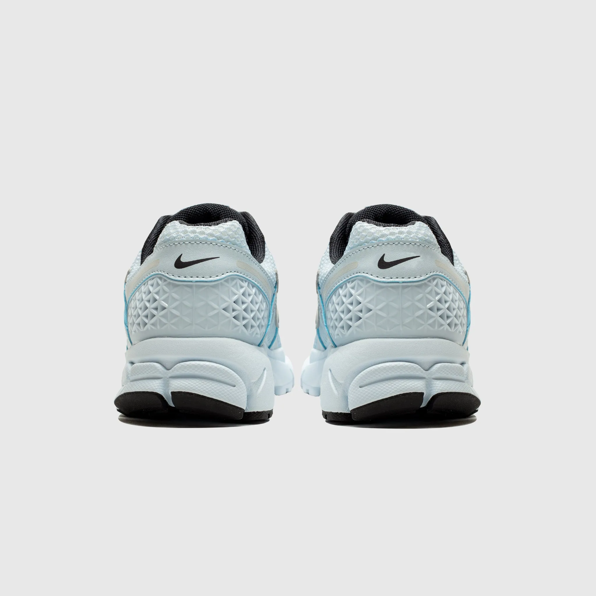 Secure WMNS ZOOM VOMERO 5 "BLUE TINT"