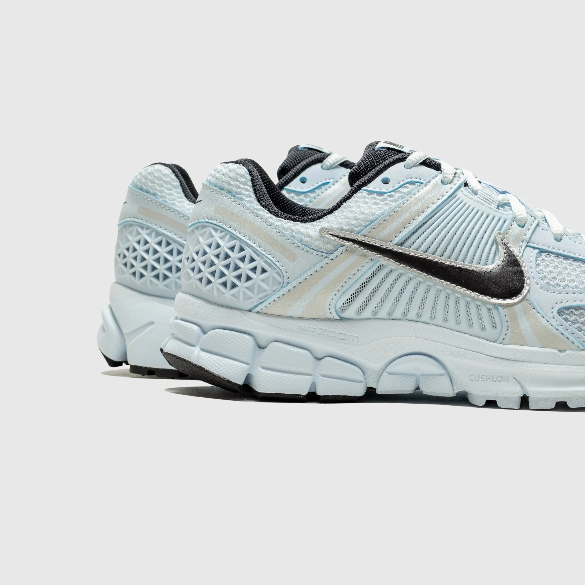 WMNS ZOOM VOMERO 5 "BLUE TINT" Winter Base