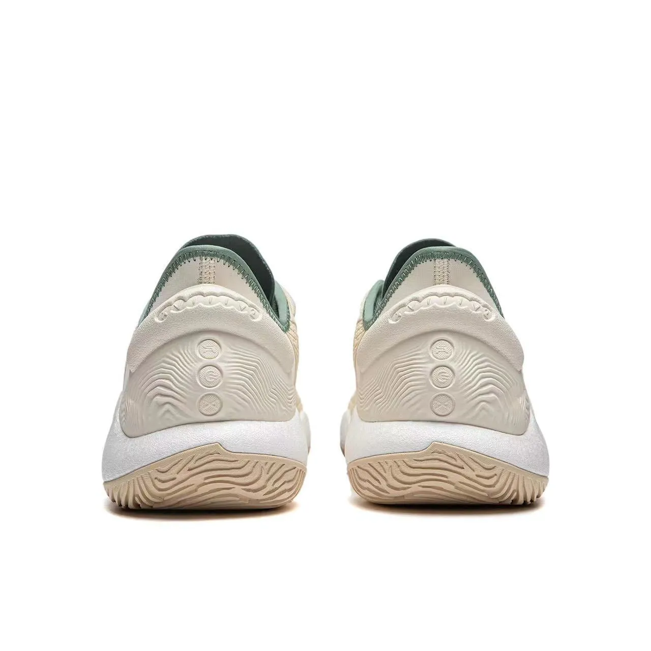 Li-Ning Yushuai 18 V2 - Off White Ergonomic Shape