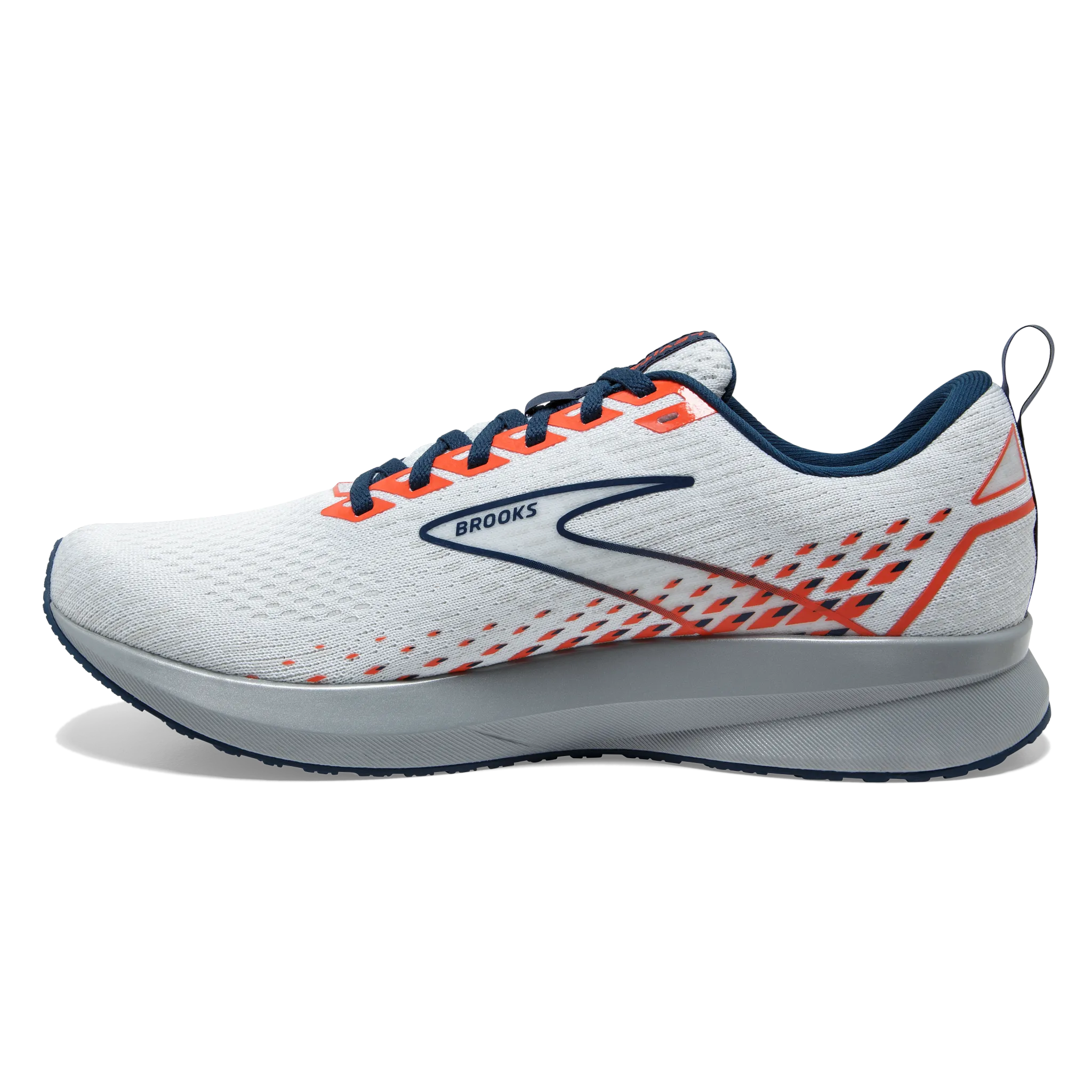 private - label running option Men's Levitate 5