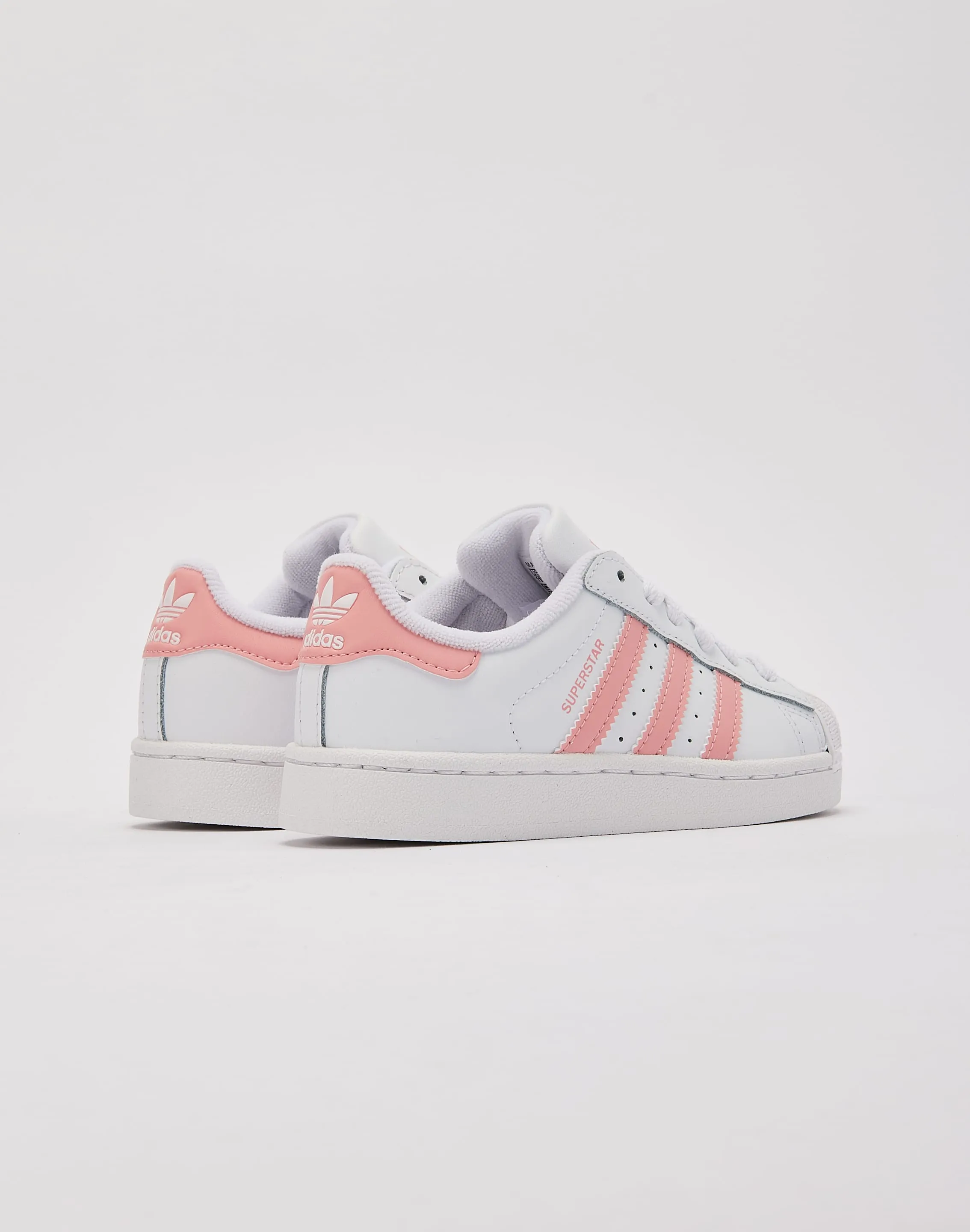 Lean Design Easy Clean Material Adidas Superstar II Pre-School