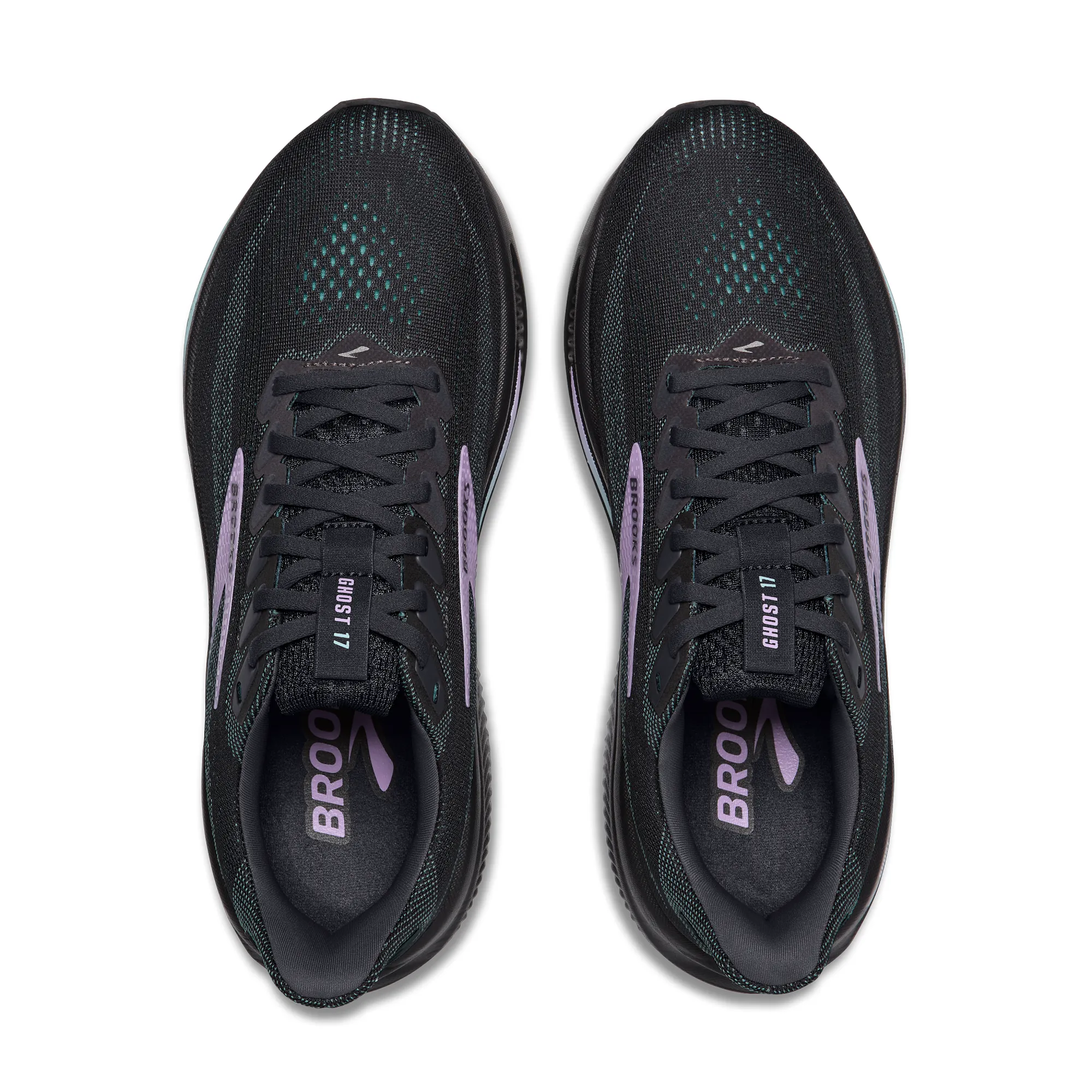 Women's Ghost 17 running in a golf course area shoes
