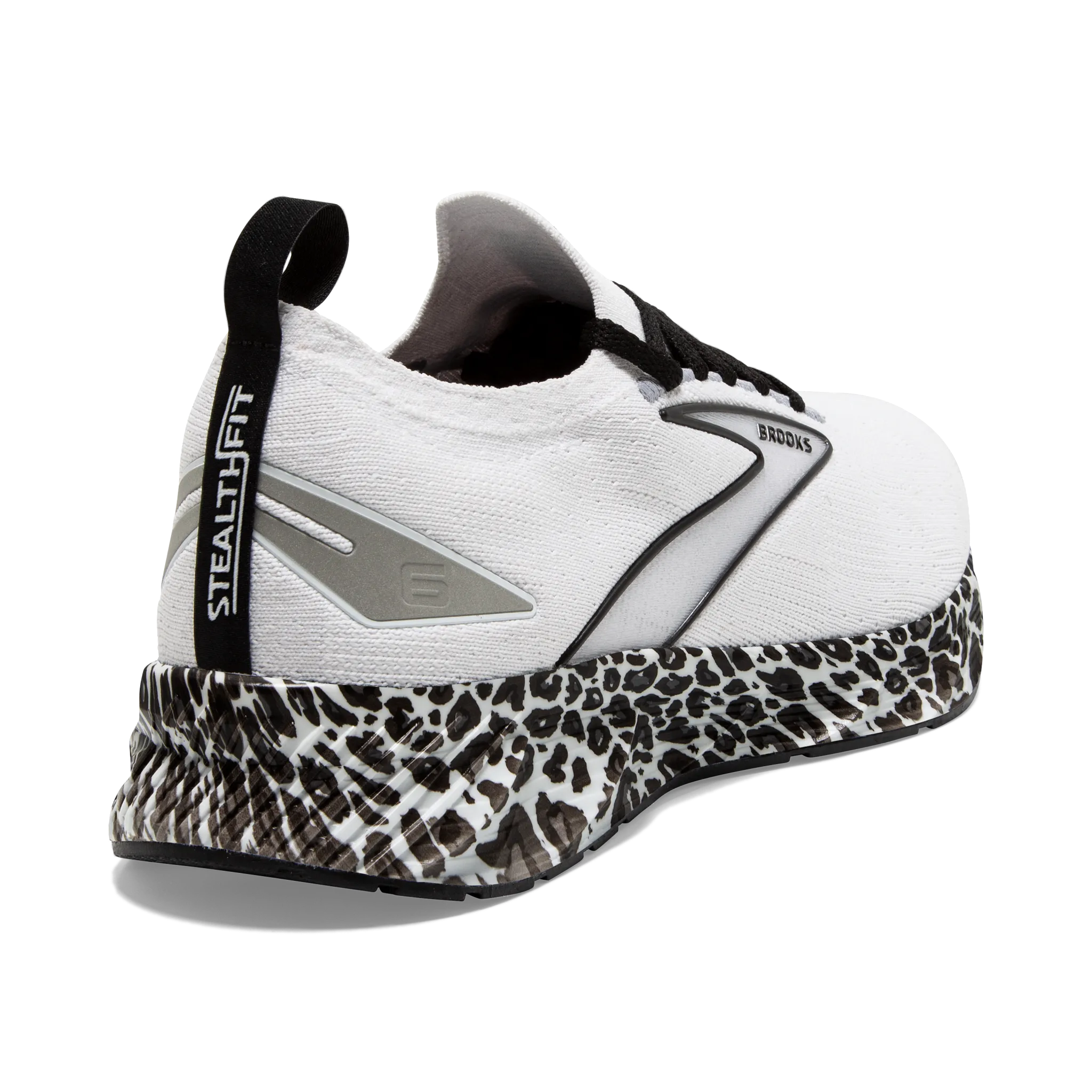 weekend warriors Traditional Women's Levitate StealthFit 6