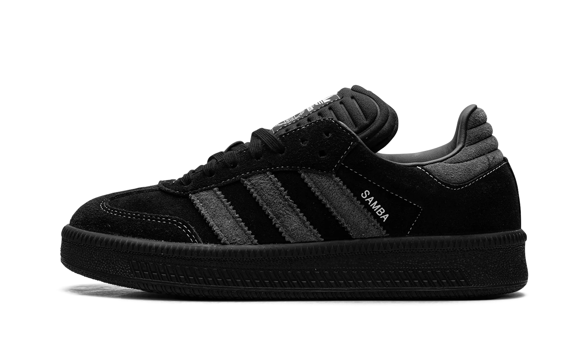 streamlined look Samba XLG "Black Carbon"