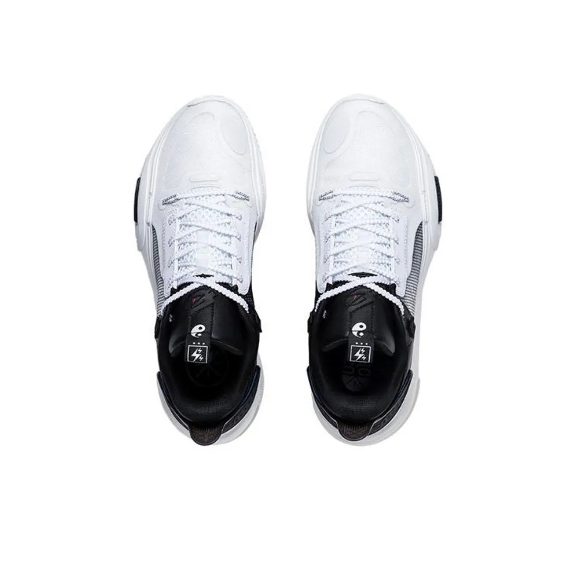 Efficient Footwork Li Ning Wade All City 11 - Tai Chi