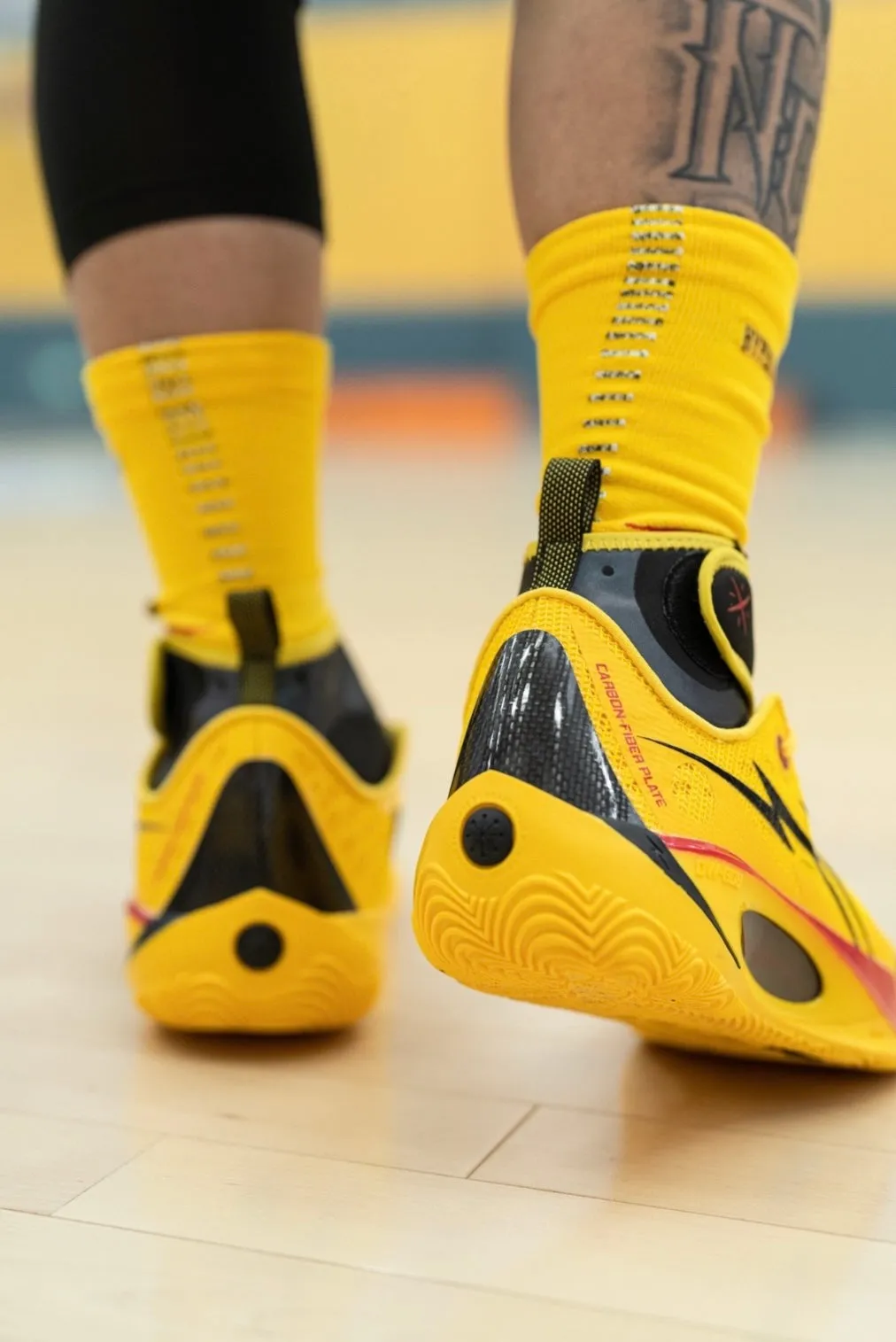 Shock Absorbing Capacity Lightweight Performance Fabric Li-Ning Wade 808 V2 Ultra Mid - Bruce Lee