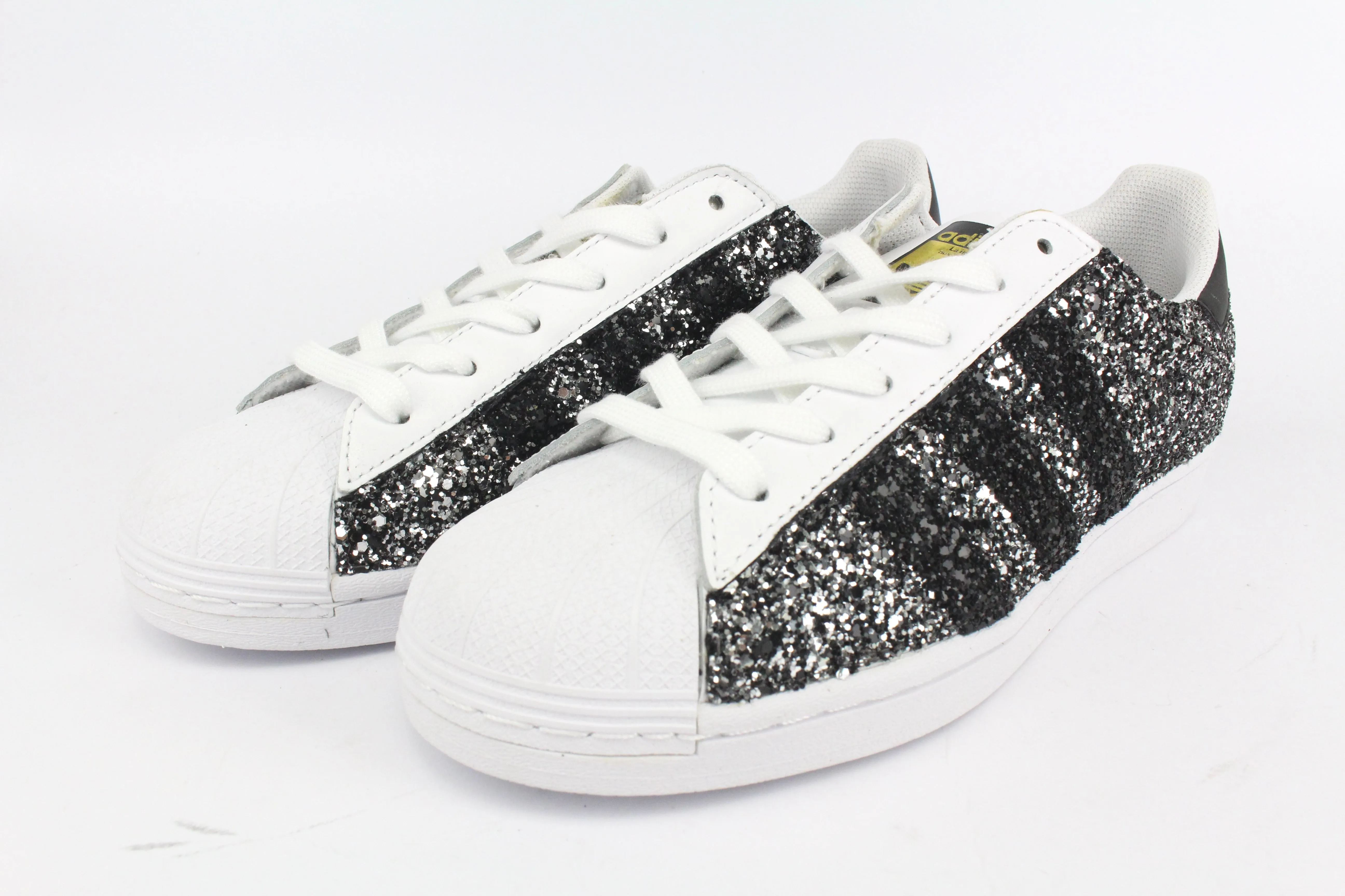 Relaxed Design Good Grip Adidas Superstar Total Black Glitter