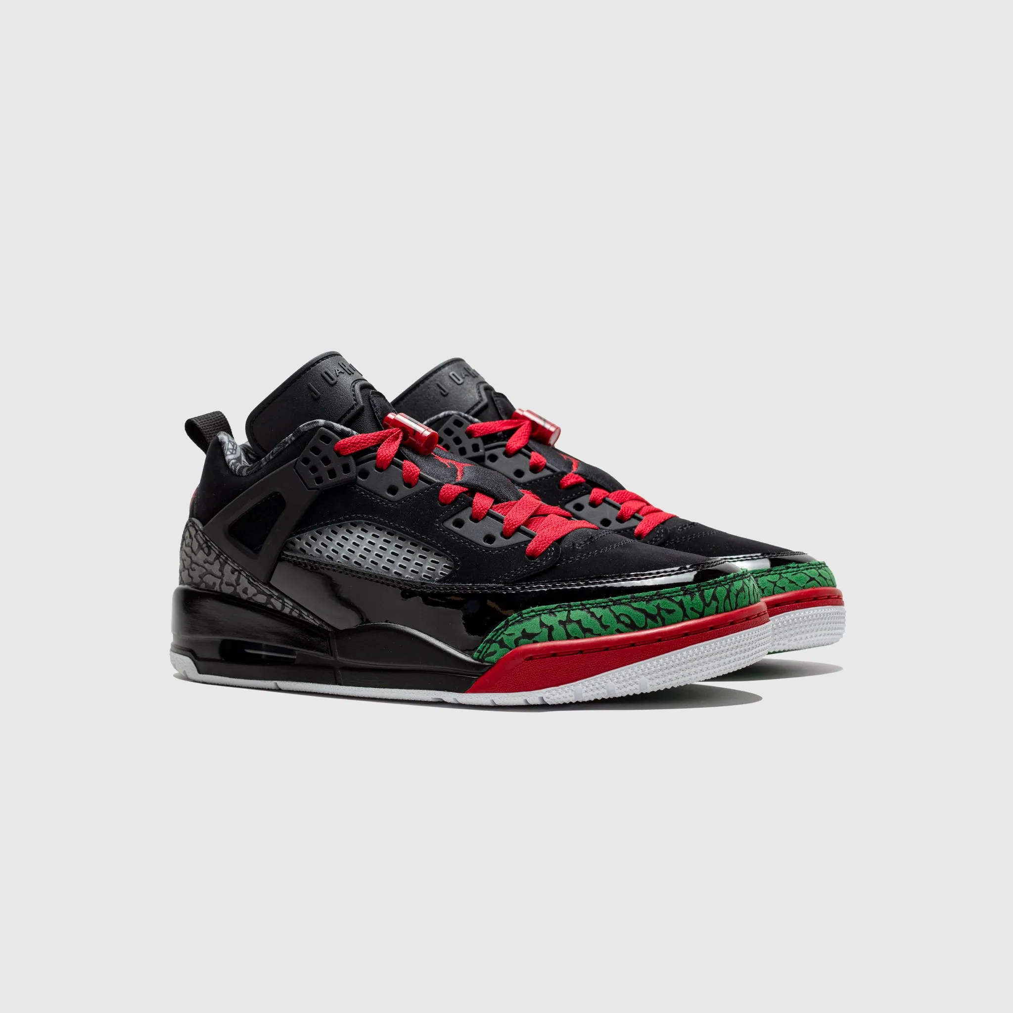 JORDAN SPIZIKE LOW "OG" Anti Fatigue Technology Dynamic Flex Grooves