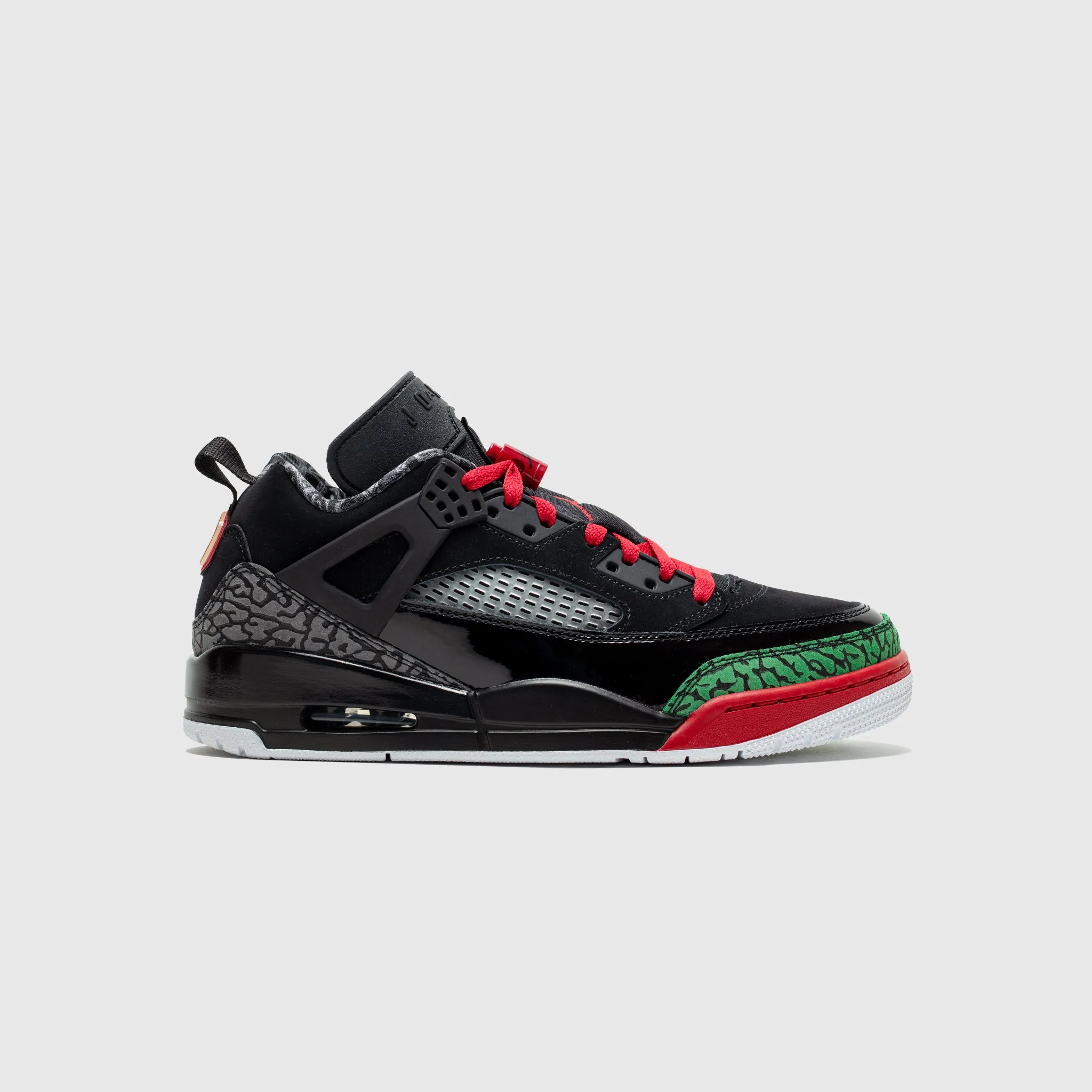 JORDAN SPIZIKE LOW "OG" Reinforced toe Slip Resistant Outdoor Explorers