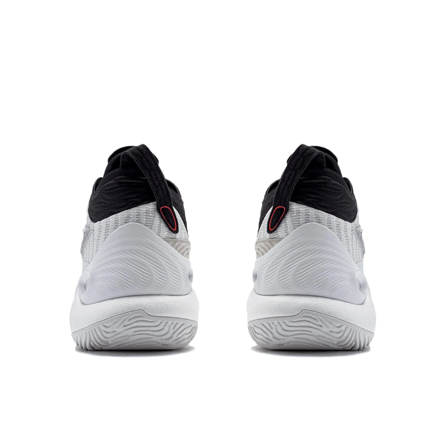 Li-Ning Yushuai 18 - Inherited Neutral Stance