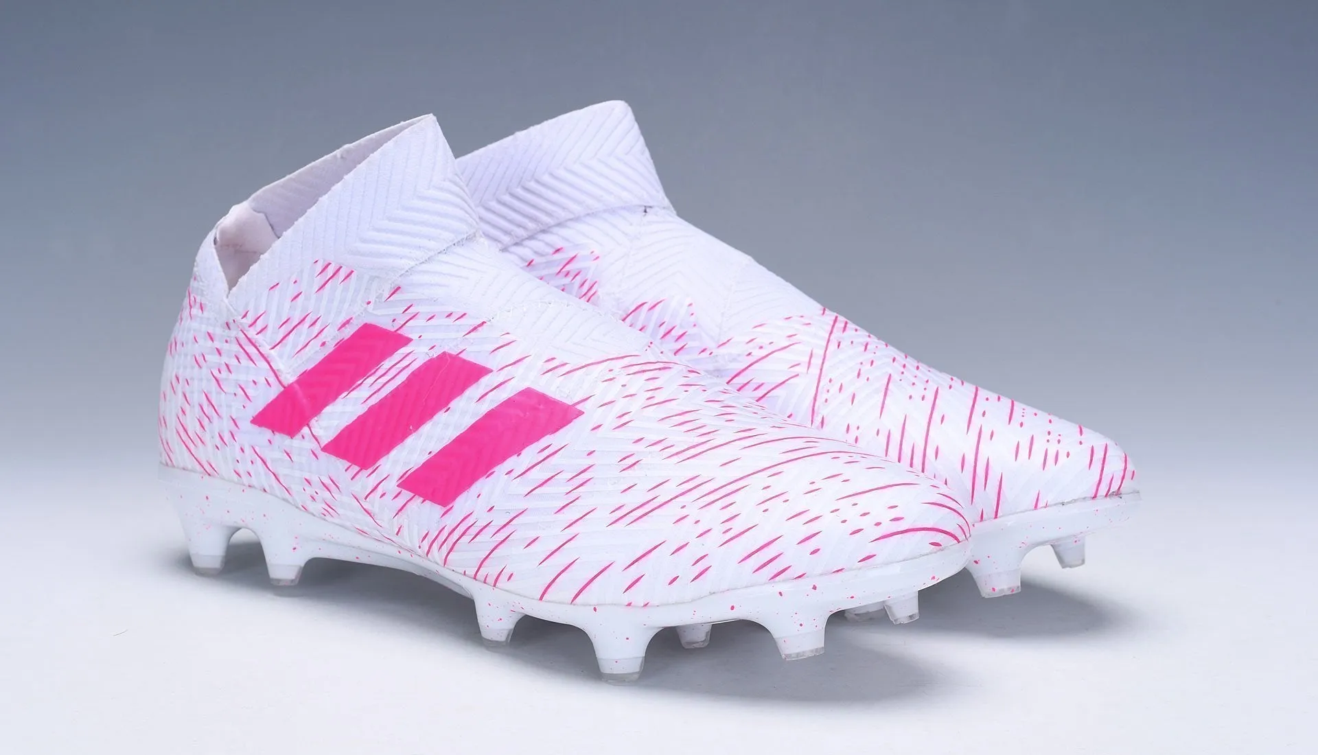 New Adidas Nemeziz 18  FG Soccer Cleats Shoes White Pink Laceless Endurance Level