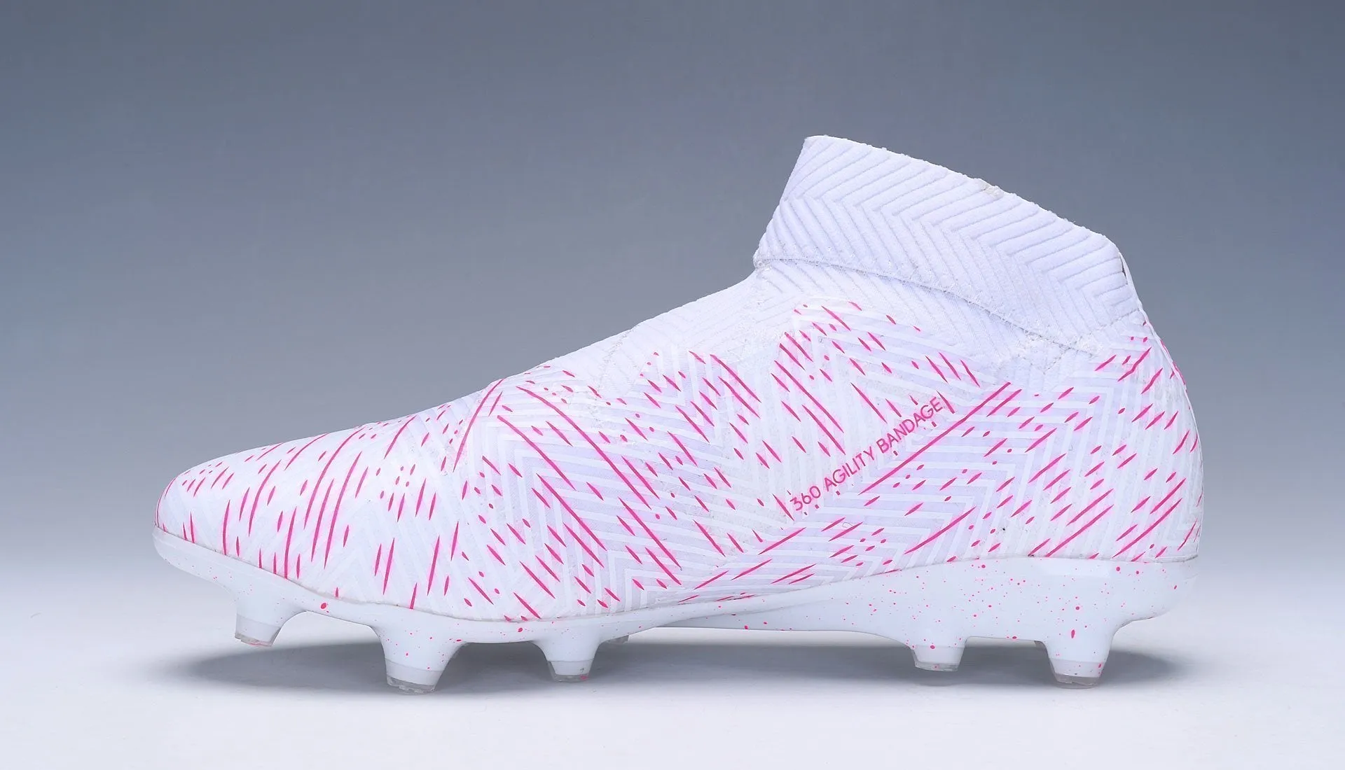 New Adidas Nemeziz 18  FG Soccer Cleats Shoes White Pink Laceless Power Zone Ultra Breathable