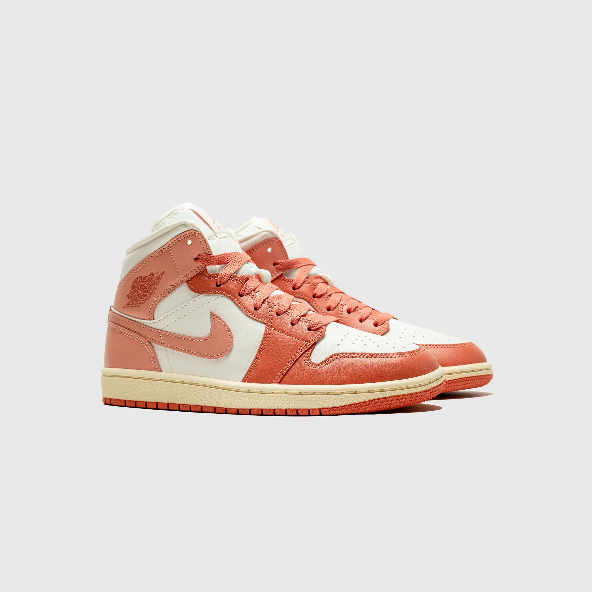High Rebound Midsole Party Mood WMNS AIR JORDAN 1 MID "LIGHT MADDER ROOT"