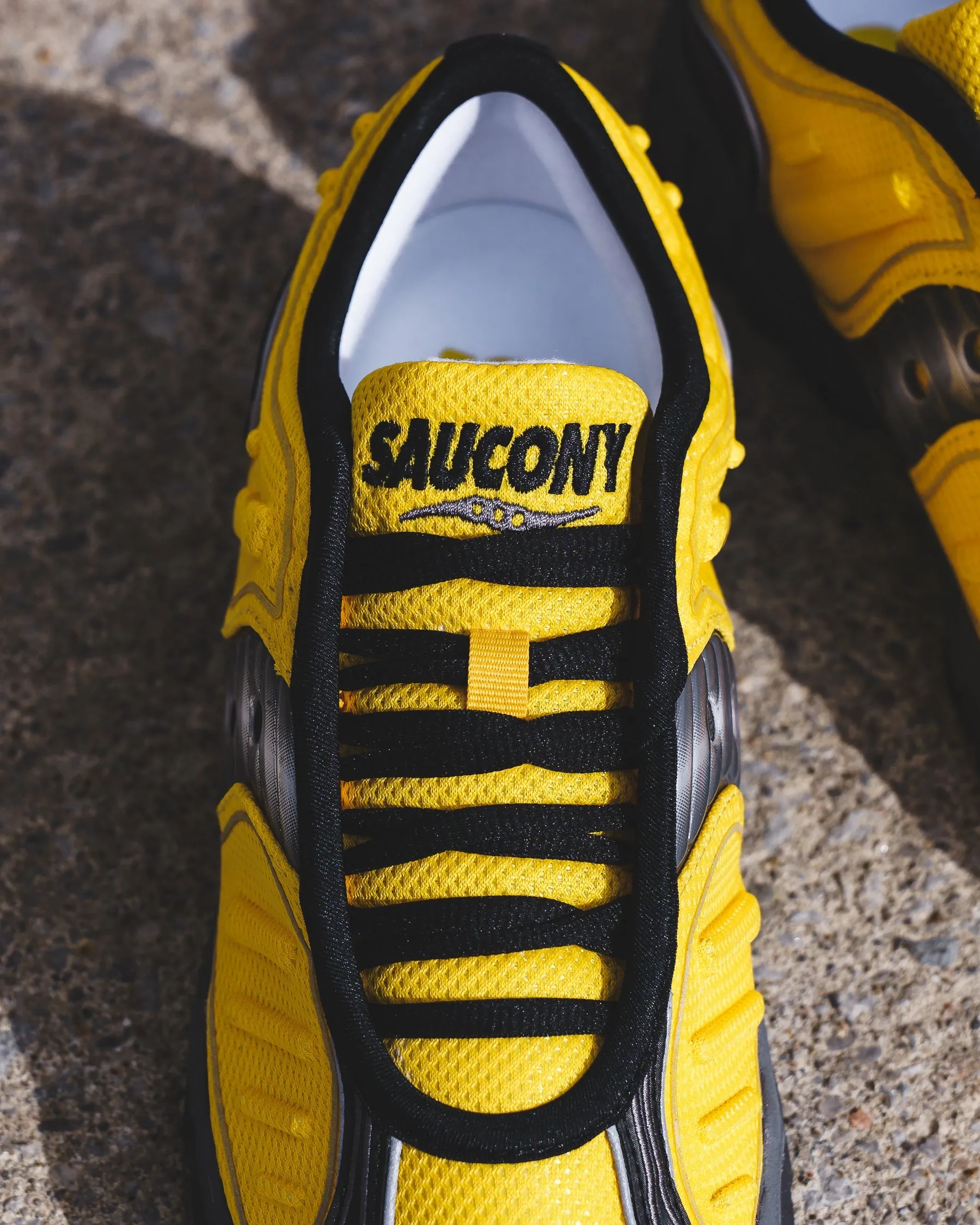 Saucony Men Matrix Yellow Black S70906-1 brand - reputation Full Length Cushion Layer