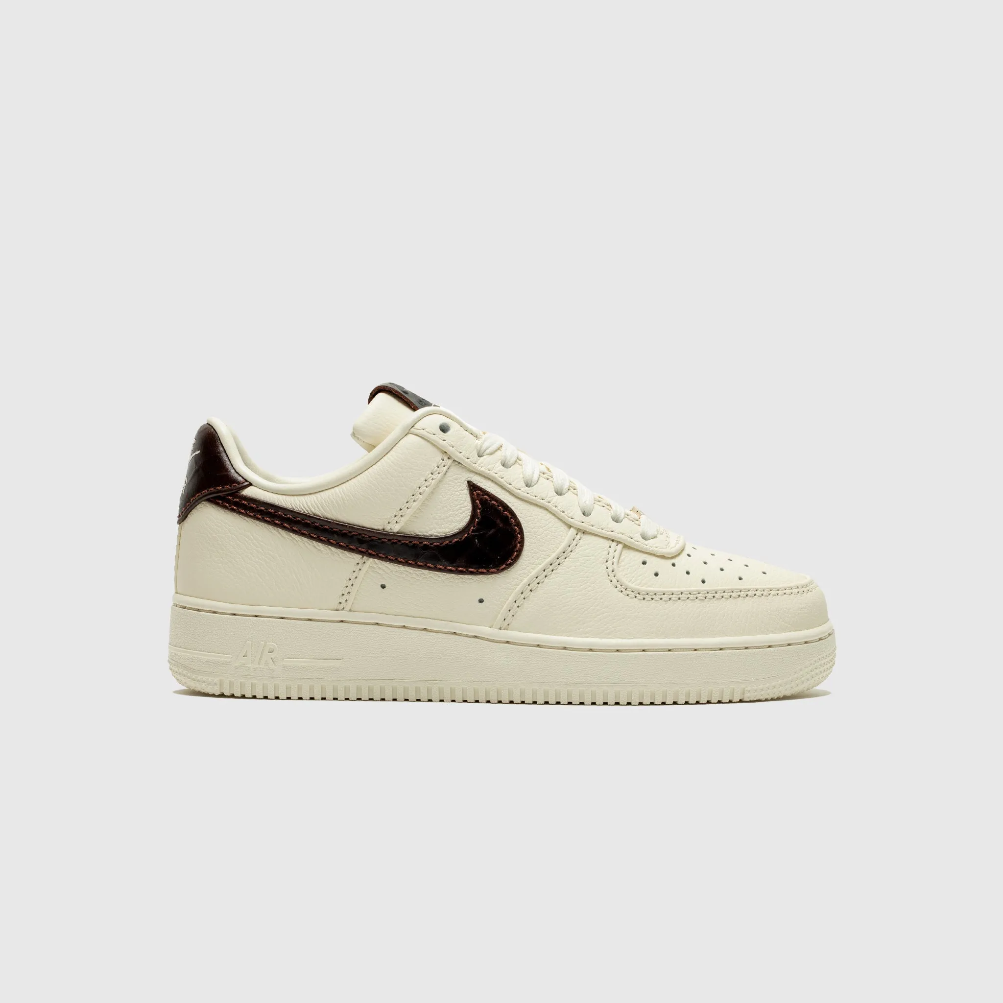 Stretch Fabric Weekend Trip AIR FORCE 1 '07 "SOFT PEARL"