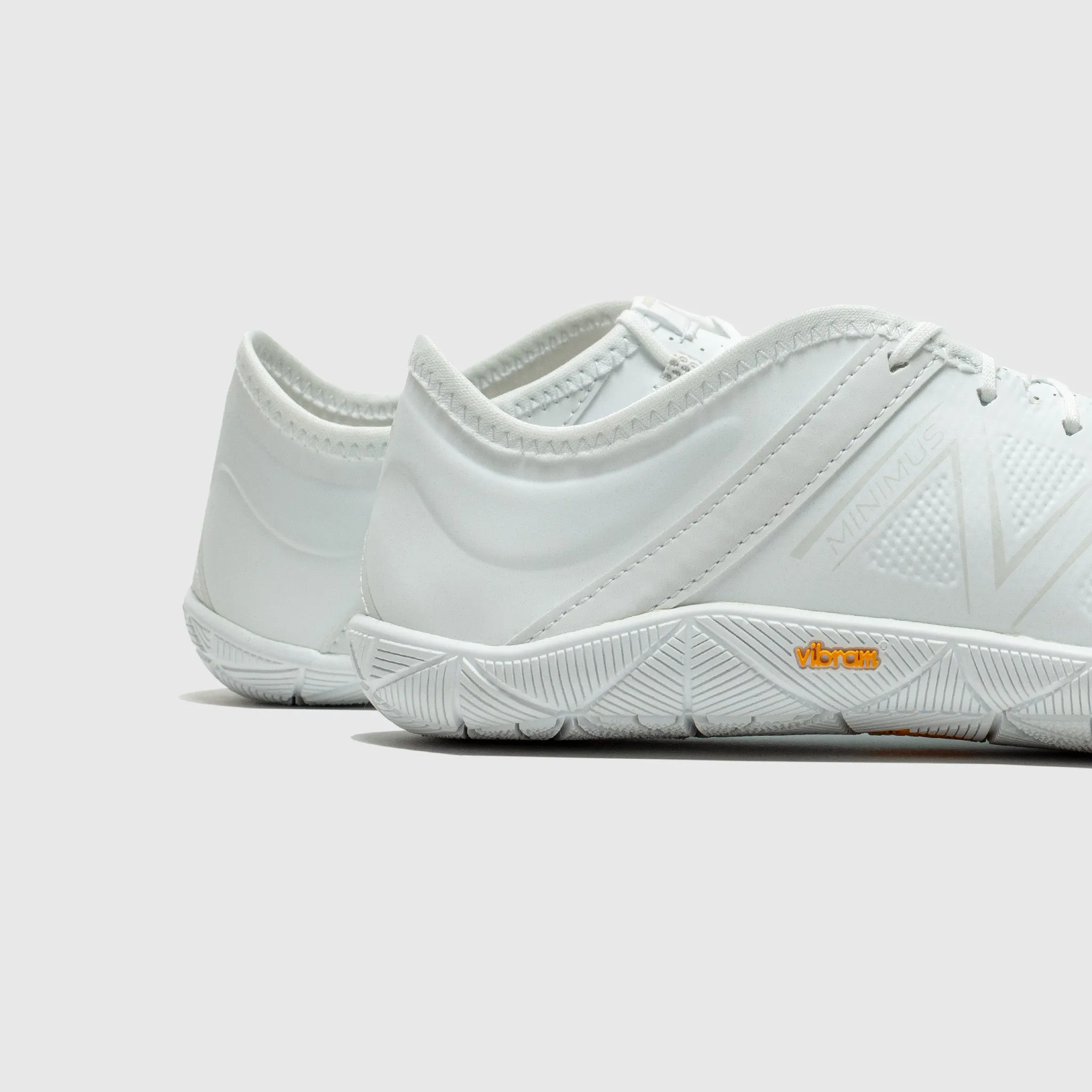 X NEW BALANCE UX200L "WHITE" Gold Tone