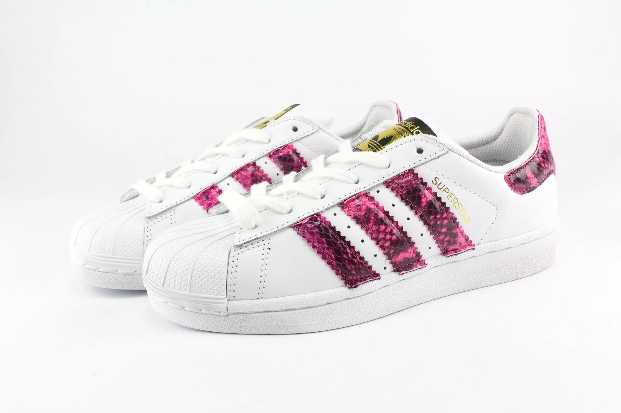 Adidas Superstar Pitone Pink Fluo workout shoes