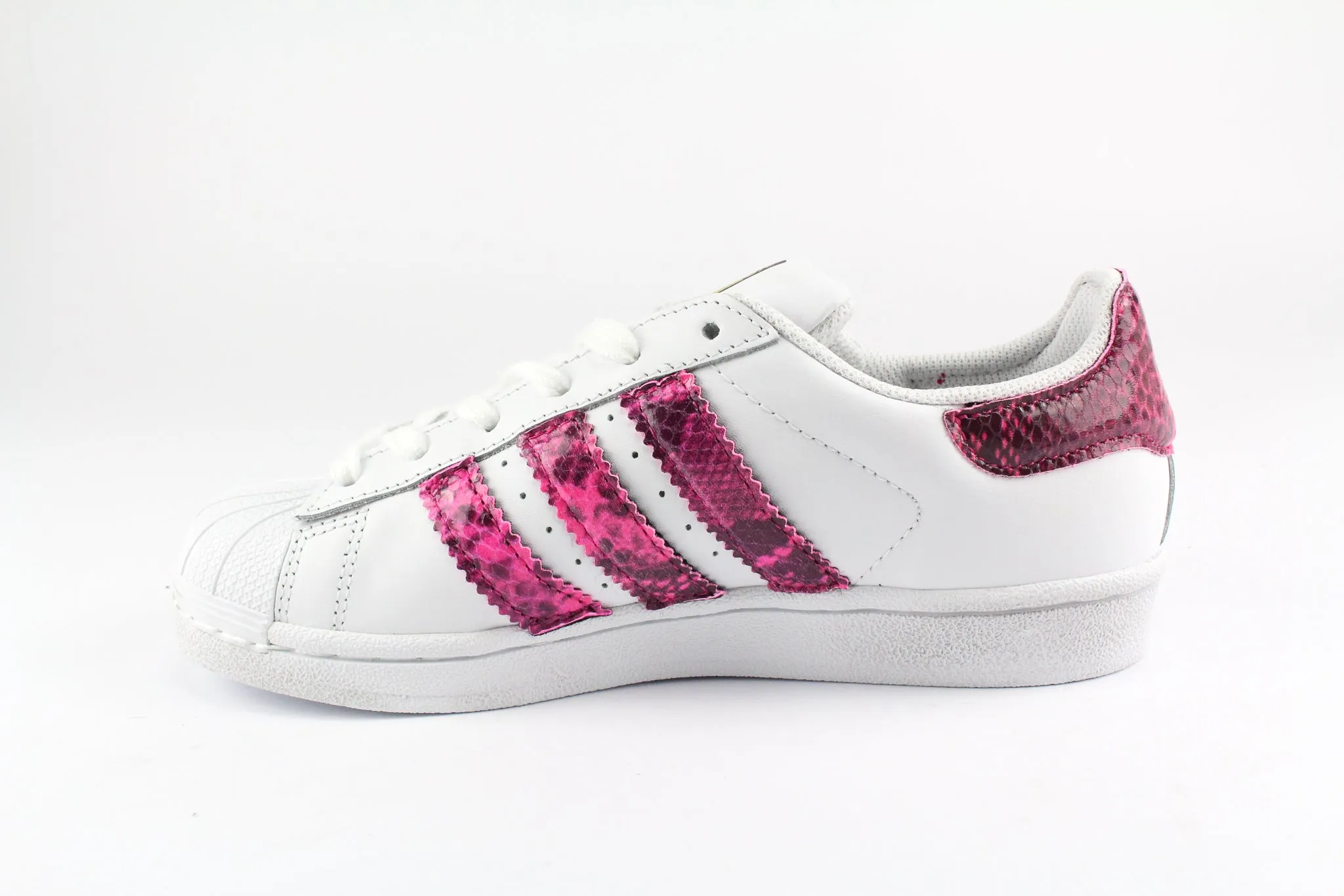 Cliff Path Walk Easy Adidas Superstar Pitone Pink Fluo