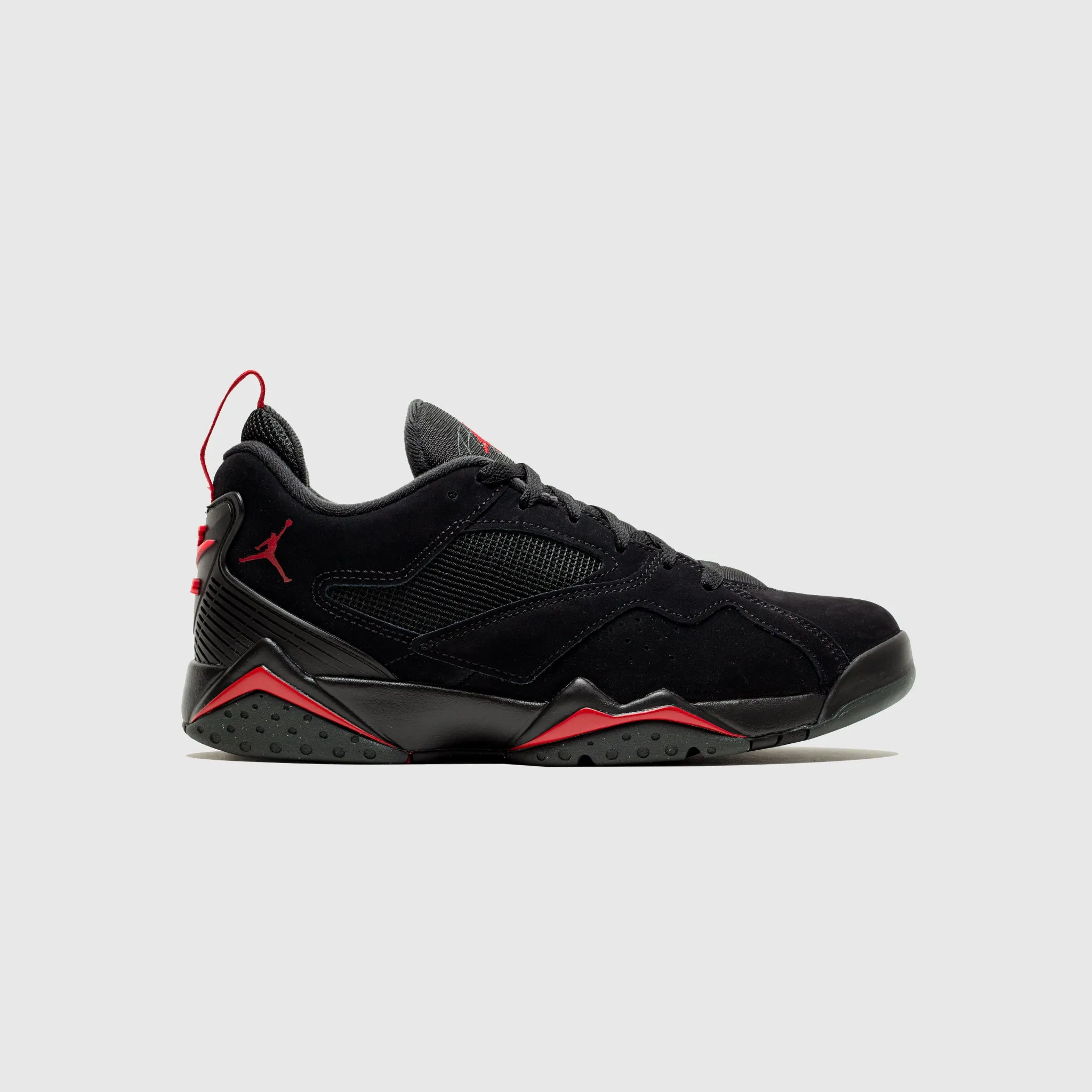 Stretch Fabric Weekend Trip AIR JORDAN MVP 92 "BRED"
