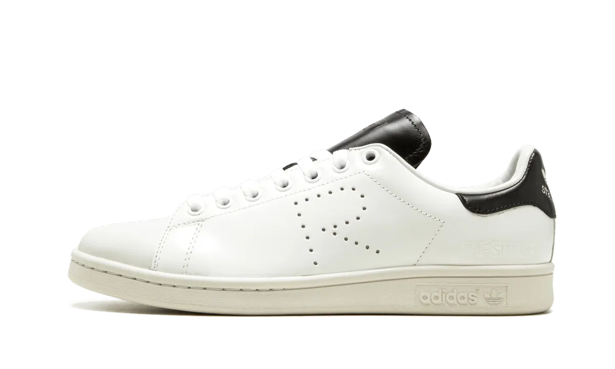 Raf Simons Stan Smith Shopping Look Functional Style