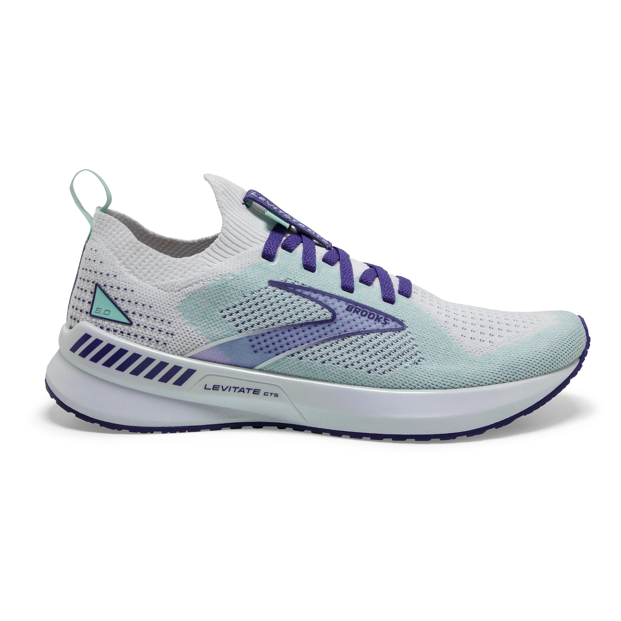 running on a dirt track shoes Women's Levitate StealthFit 5