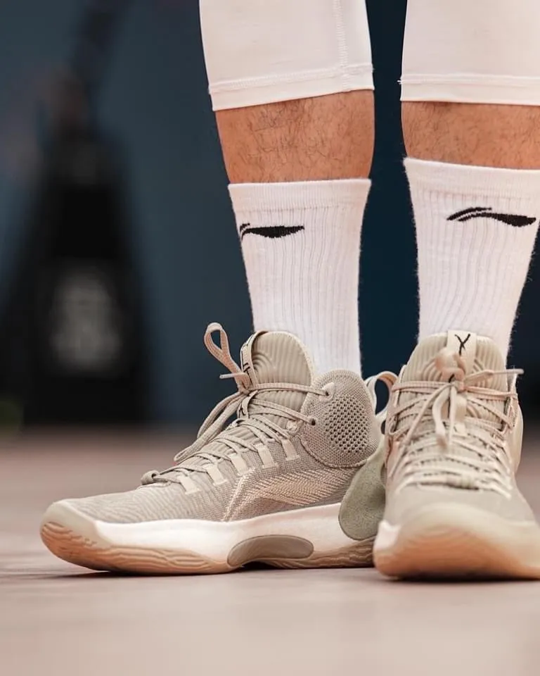 Li-Ning YuShuai Ultra - Moonlight Gray Durable Stitching Technology