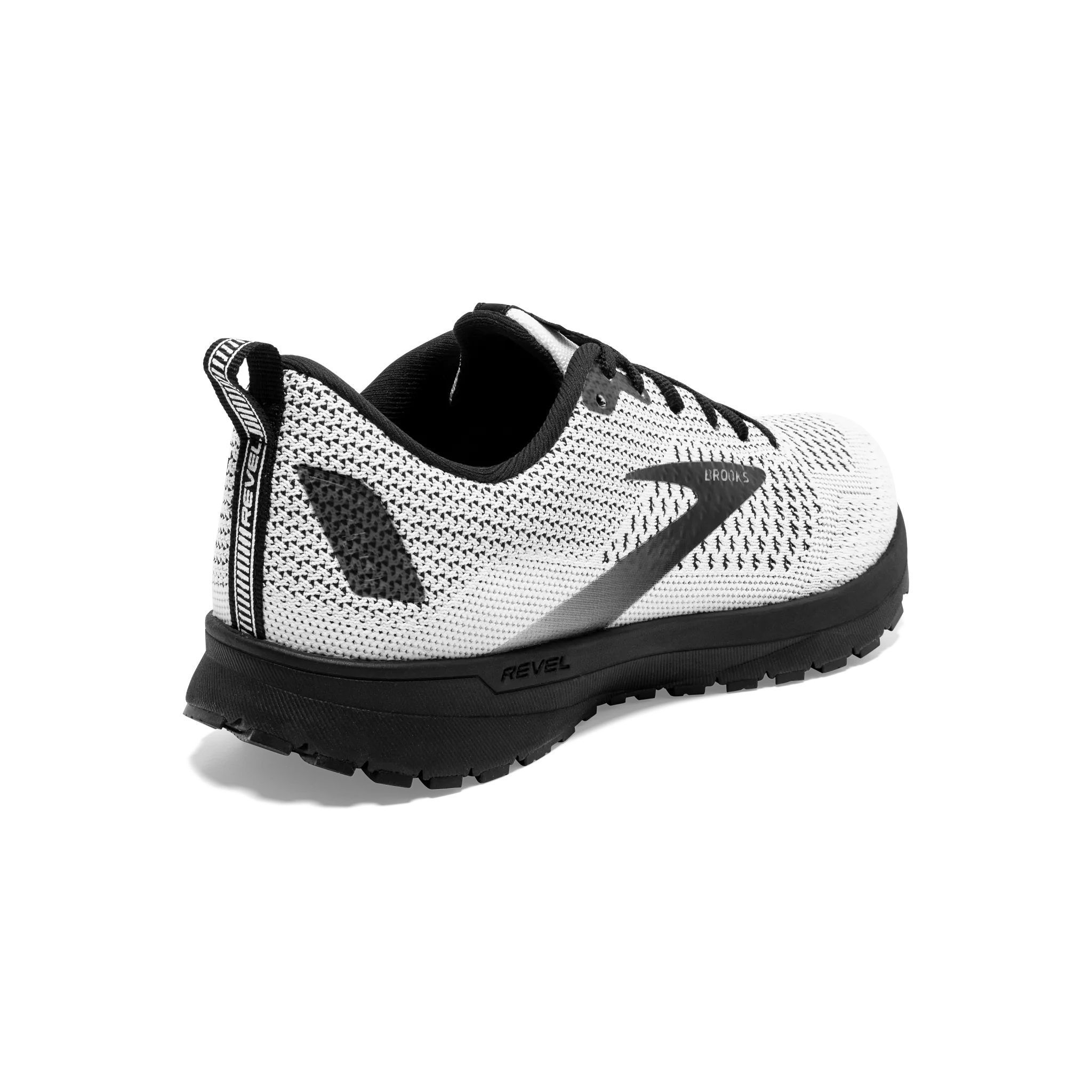outdoor adventurer Women's Revel 4
