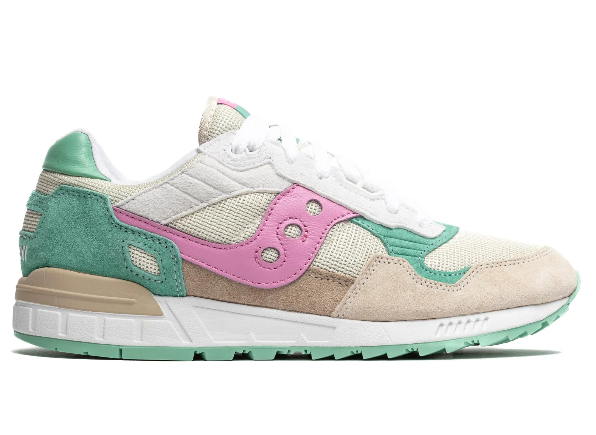 Saucony Shadow 5000 toe - box - roomy - design shoes
