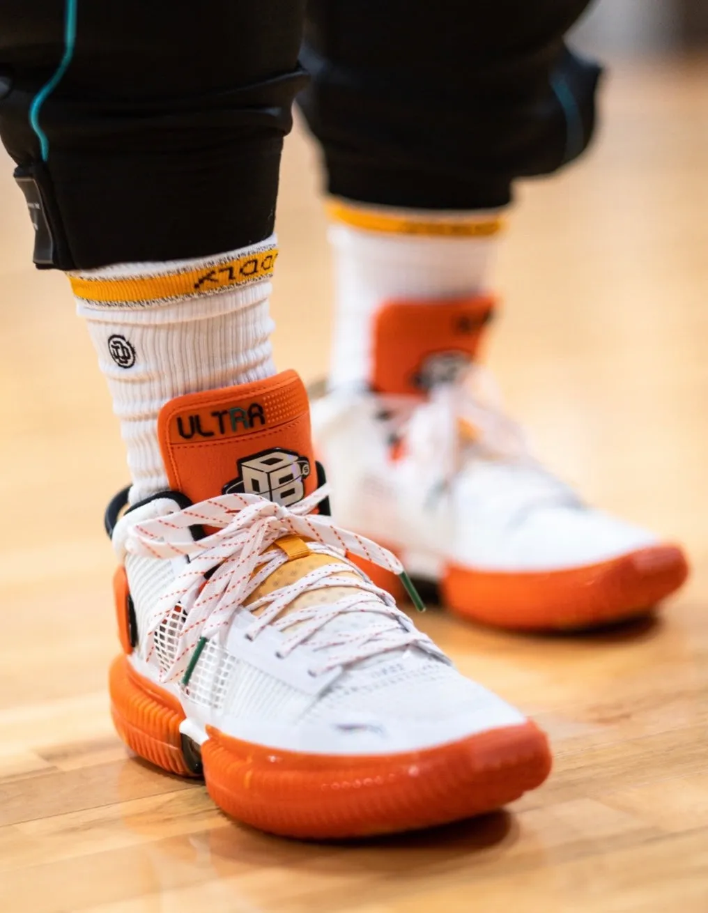 R.J. Hampton x Li-Ning Badfive 3 Ultra - Bad Orange Sneaker Display Energy Efficiency