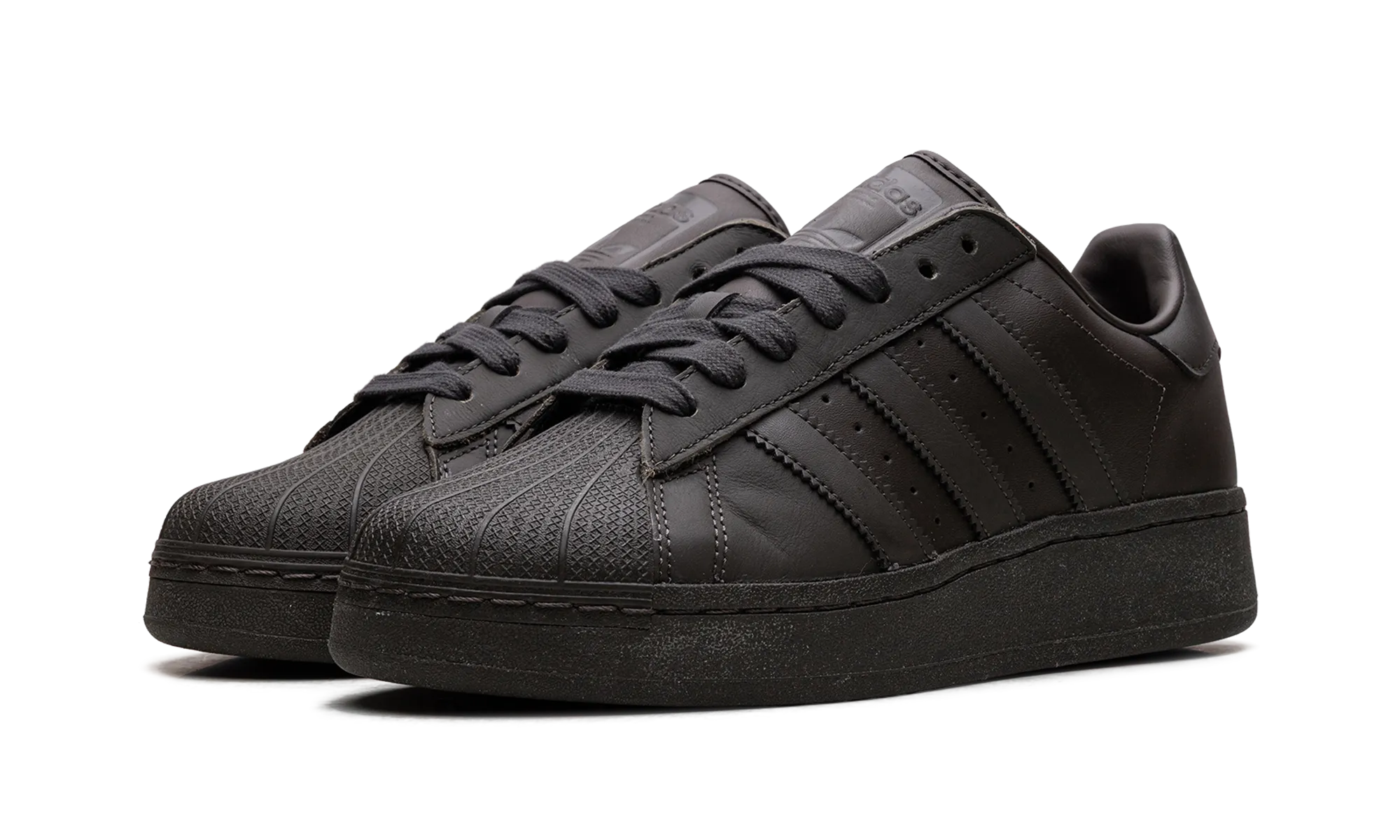 SUPERSTAR XLG "Black" Breath Mesh Functional Fit