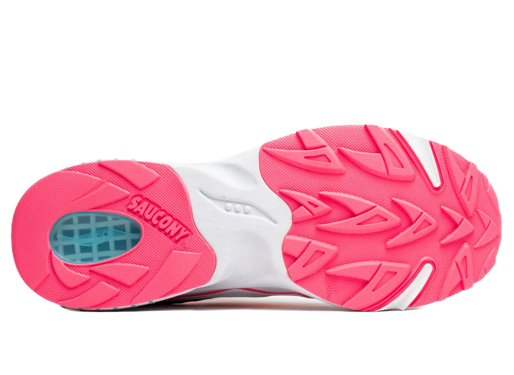 running in a waterfall area shoes Saucony 3D Grid Hurricane