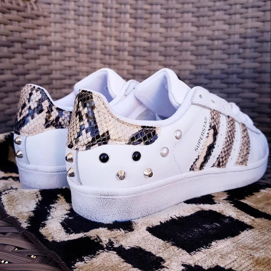 Outdoors Ready Adidas Superstar Pitone & Borchie