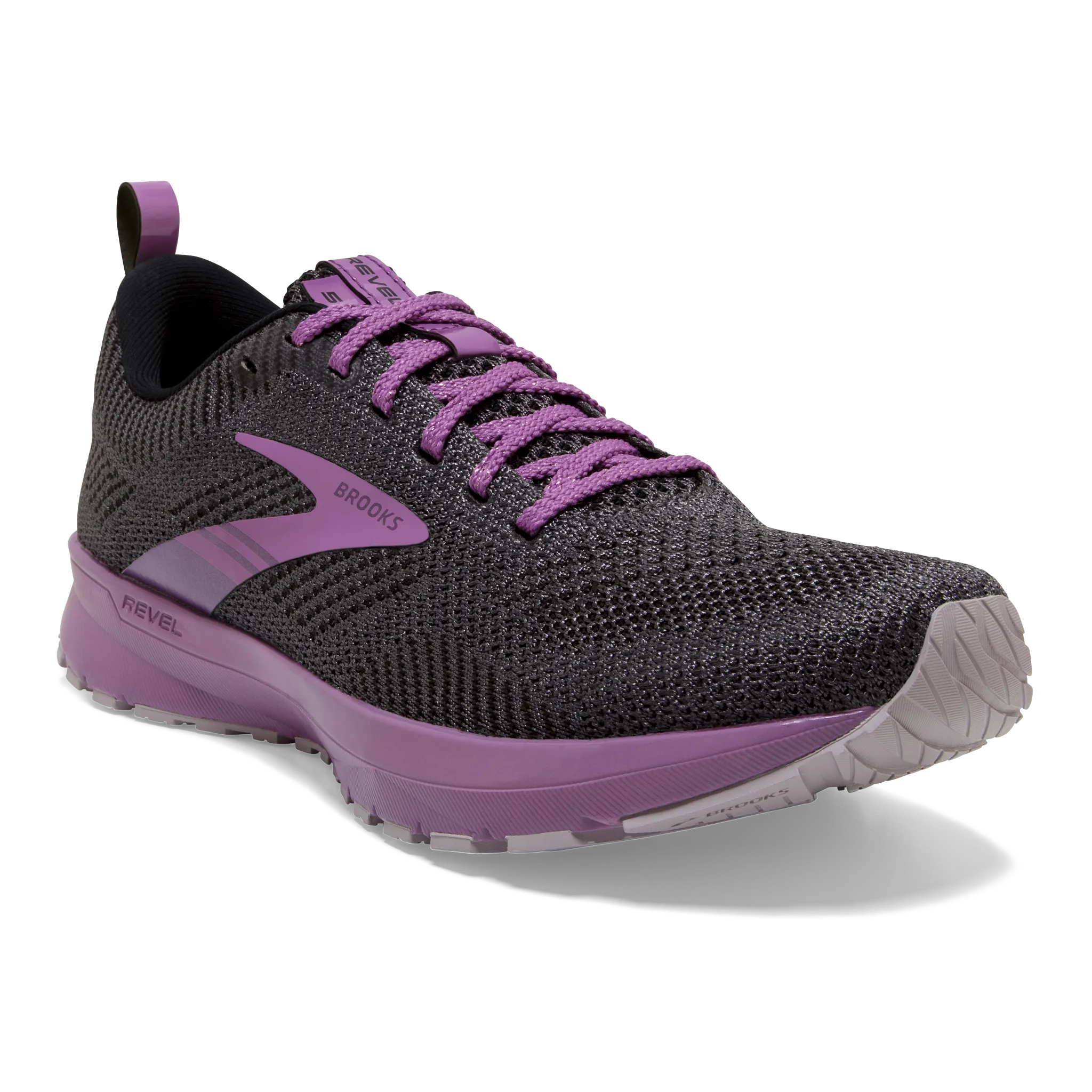Women's Revel 5 suitable for sports events