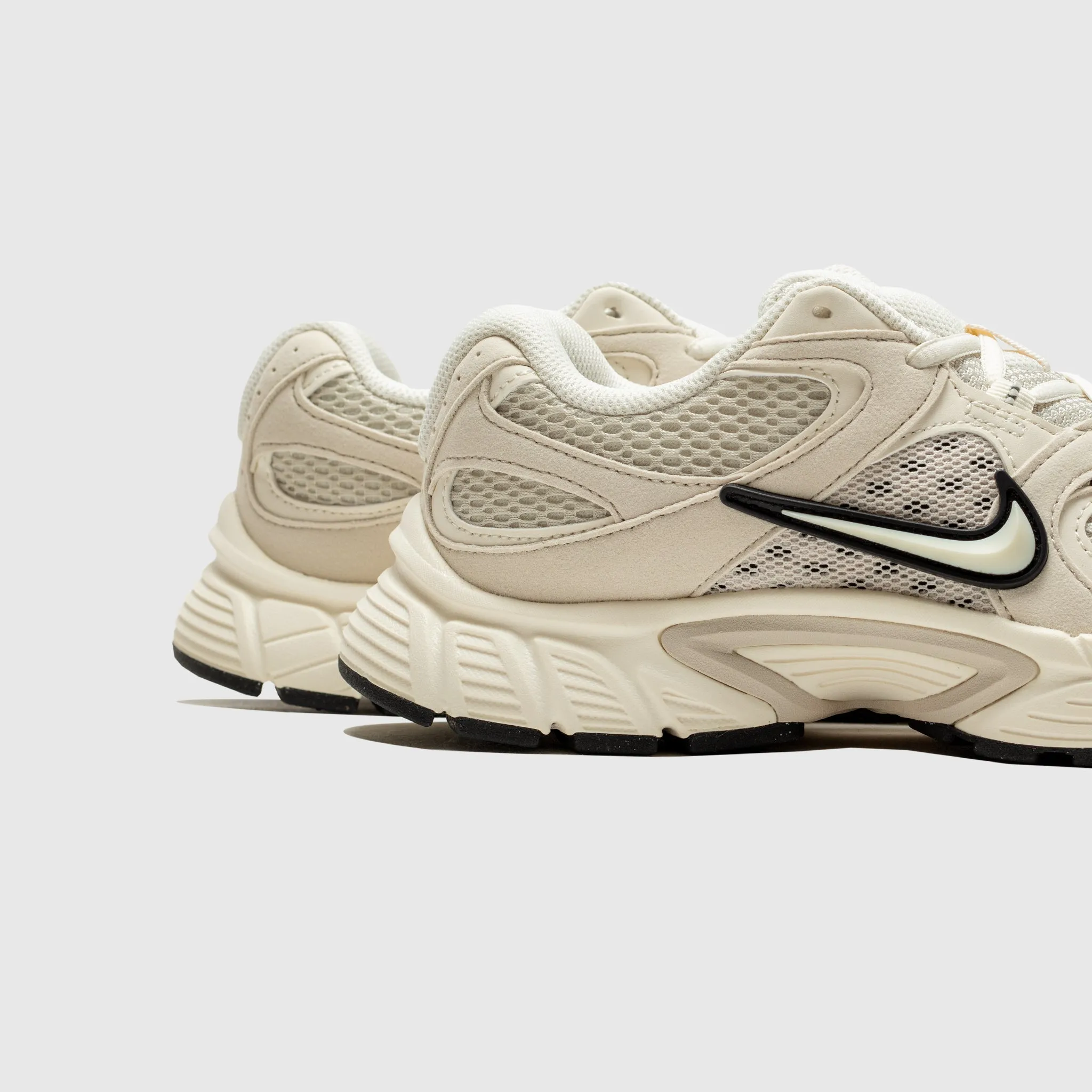 WMNS V5 RNR "LIGHT OREWOOD BROWN" Comfort Lining