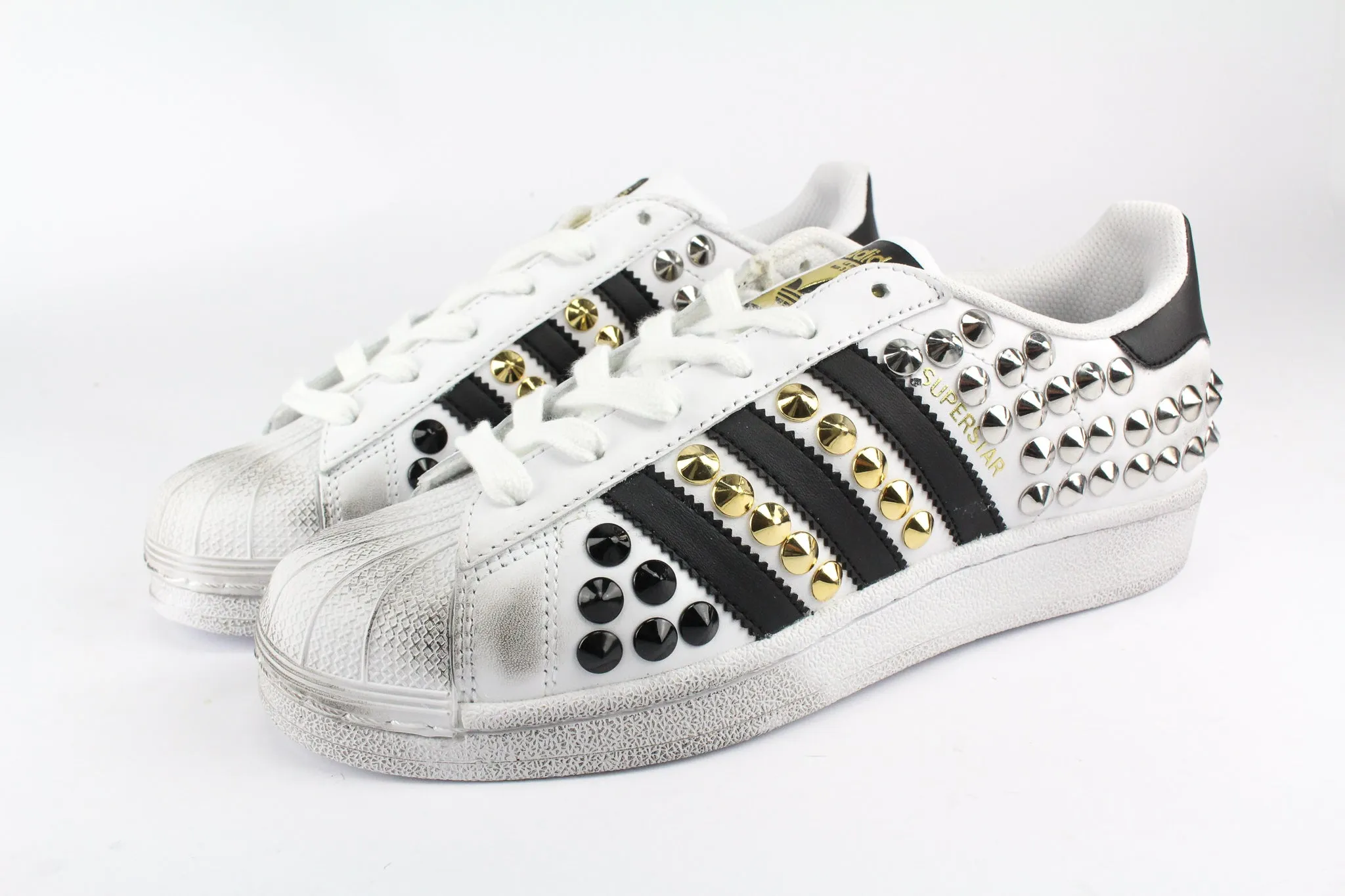 Lightweight Weekend Vibes Adidas Superstar Total Borchie Tris