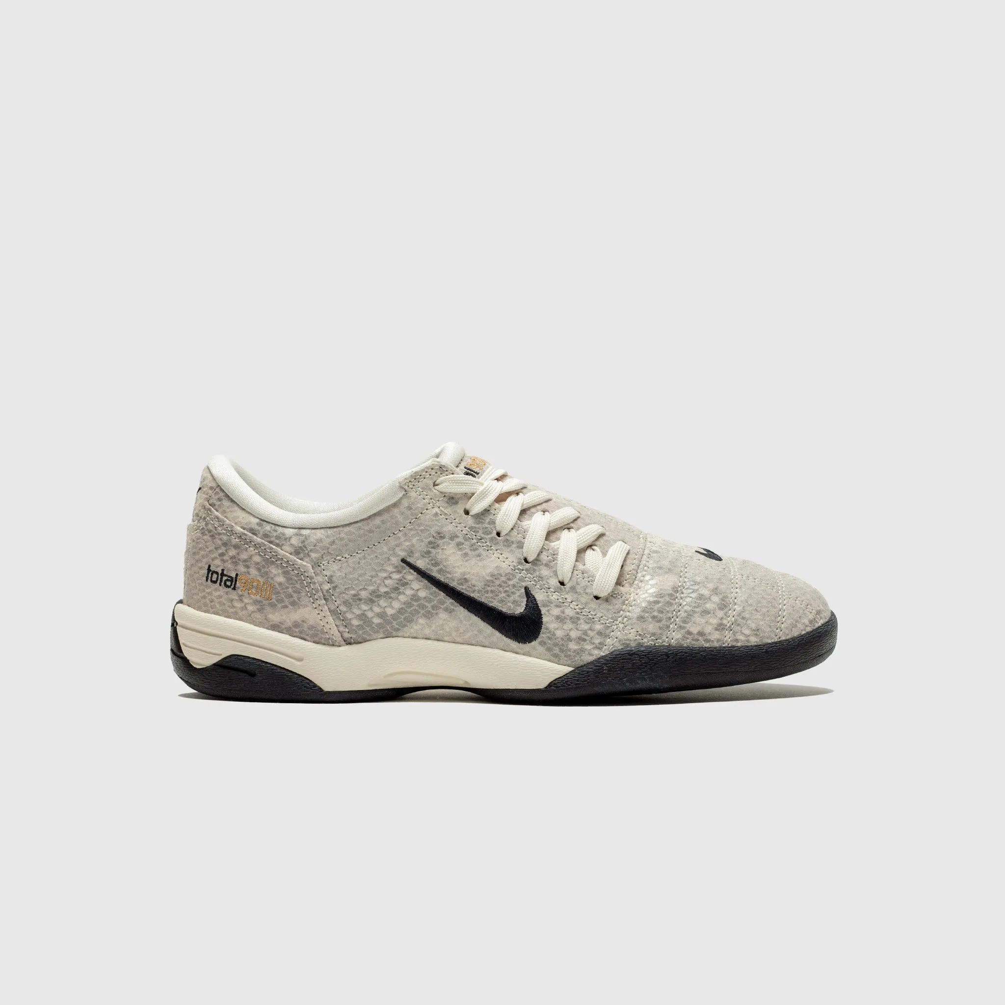 WMNS TOTAL 90 SE "PALE IVORY SNAKESKIN" Tropic Mode