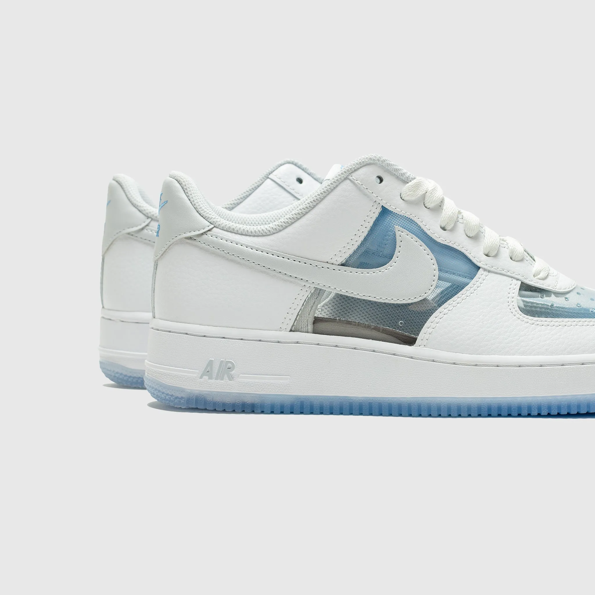 Swift Path Classic Silhouette Design AIR FORCE 1 RETRO "INVISIBLE WOMAN 2.0"