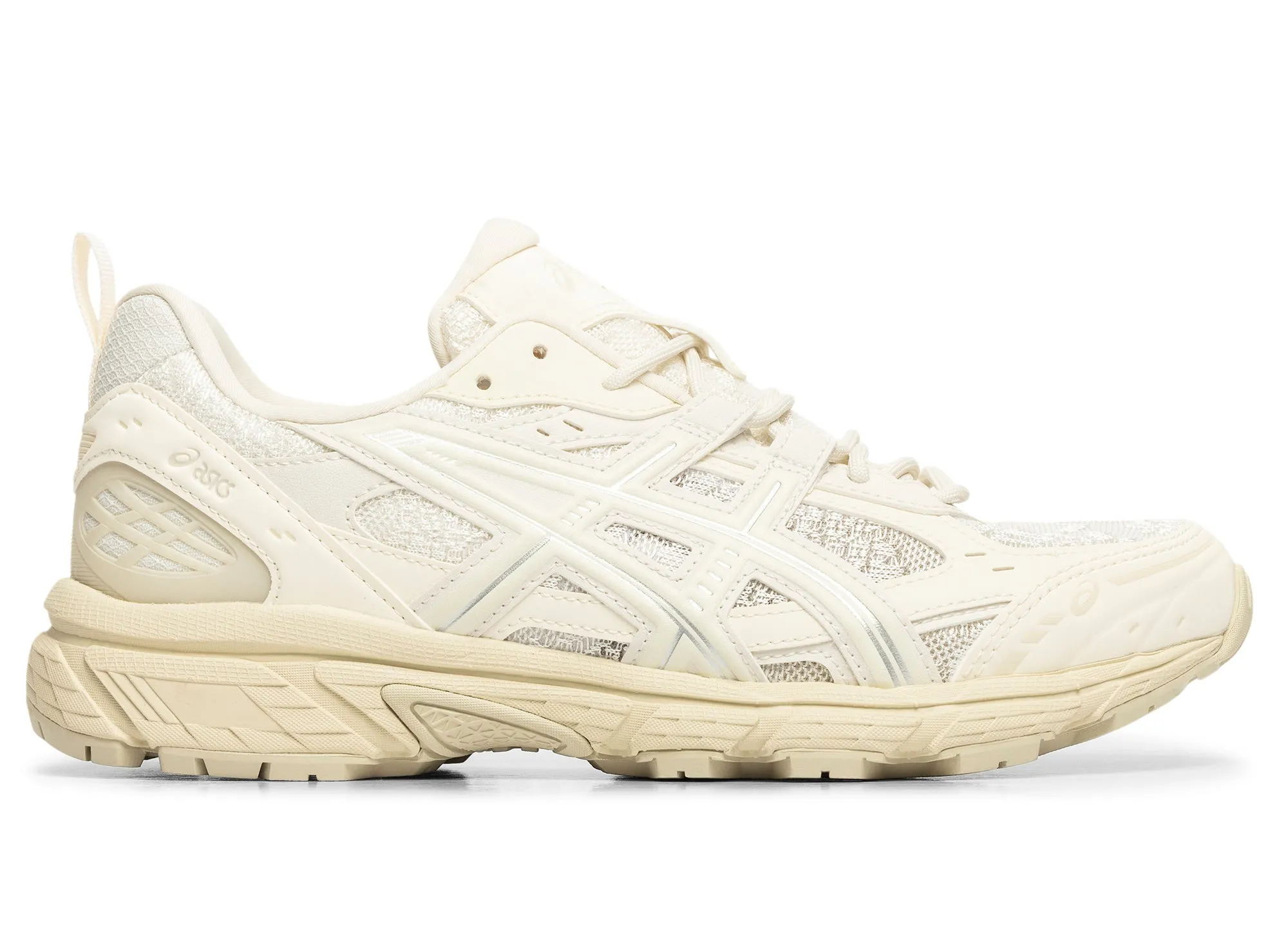 running in a field shoes Asics Gel Nunobiki 'Cream / Pure Silver'