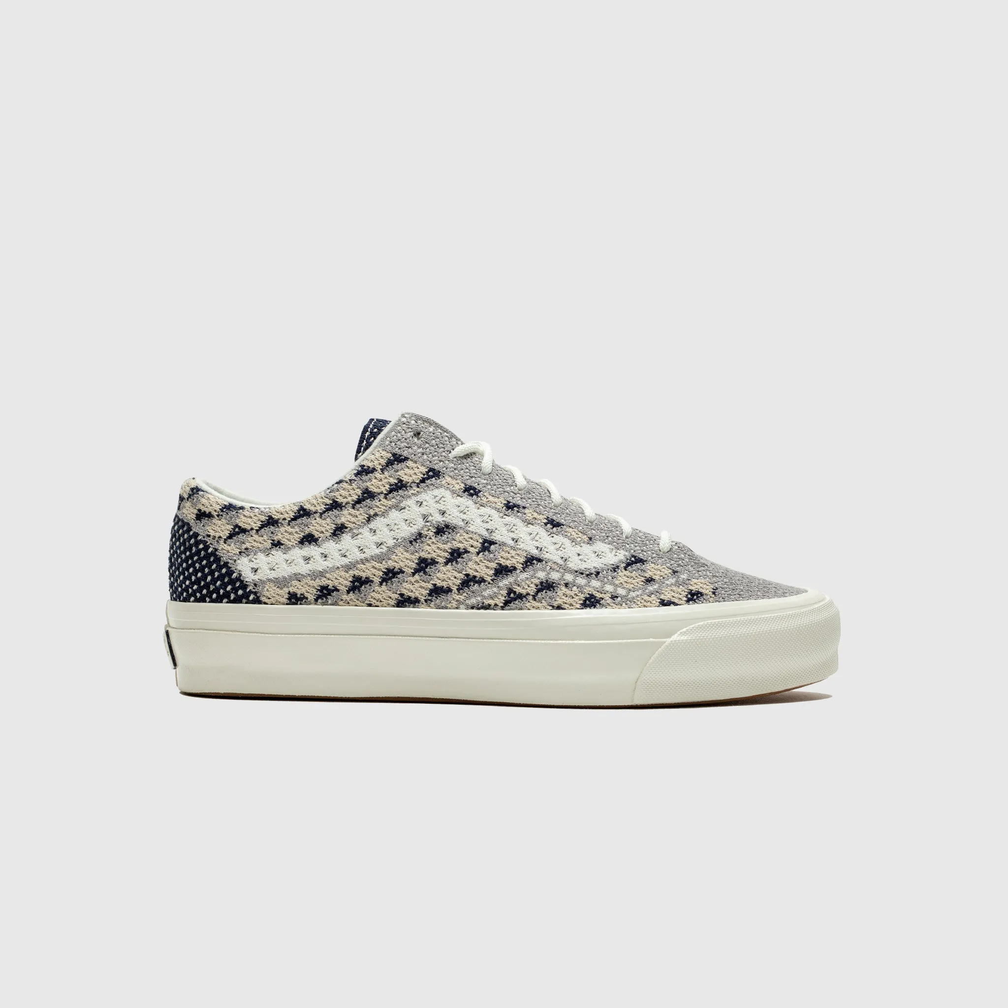 OLD SKOOL 36 EK LX Stylish Shine Bright