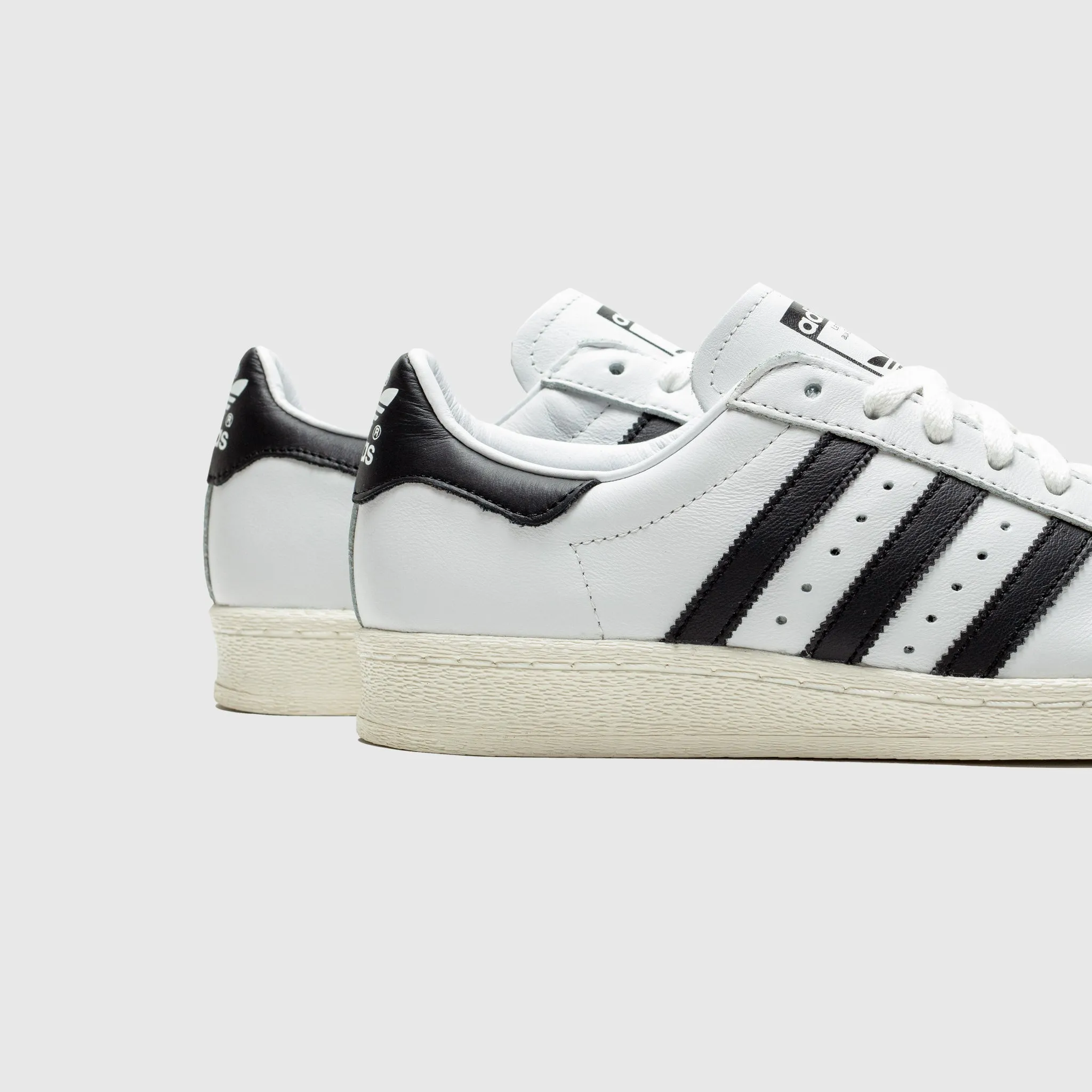 SUPERSTAR '82 Kids Play