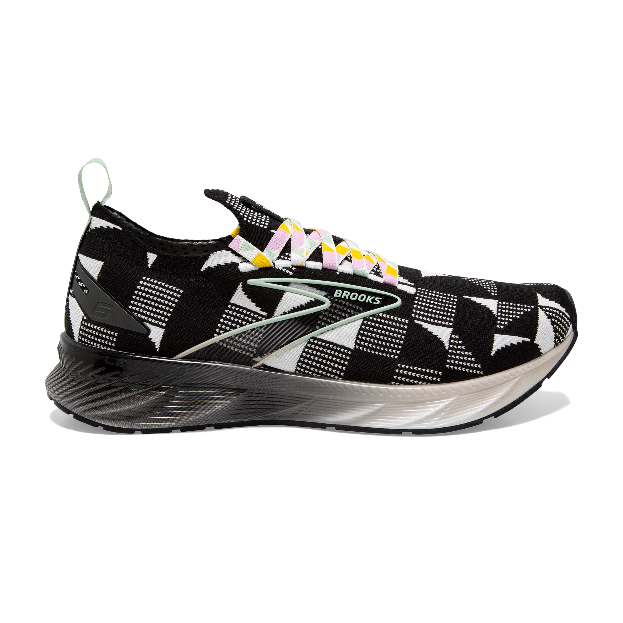 Men's Levitate StealthFit 6 running in windy weather shoes Maximum Grip