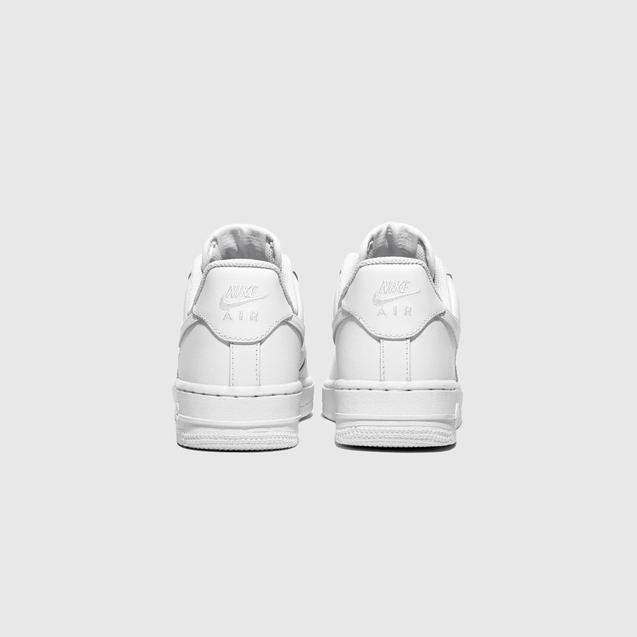 AIR FORCE 1 '07 "TRIPLE WHITE" Dance Fit Mid Top