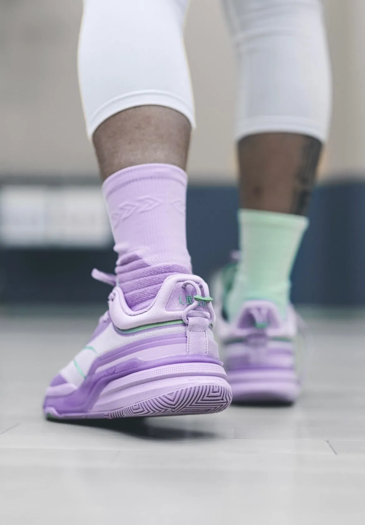 Quick Drying Multi Directional Tread Design 361 Degrees DVD1 Spencer Dinwiddie Basketball Sneakers - Digital currency