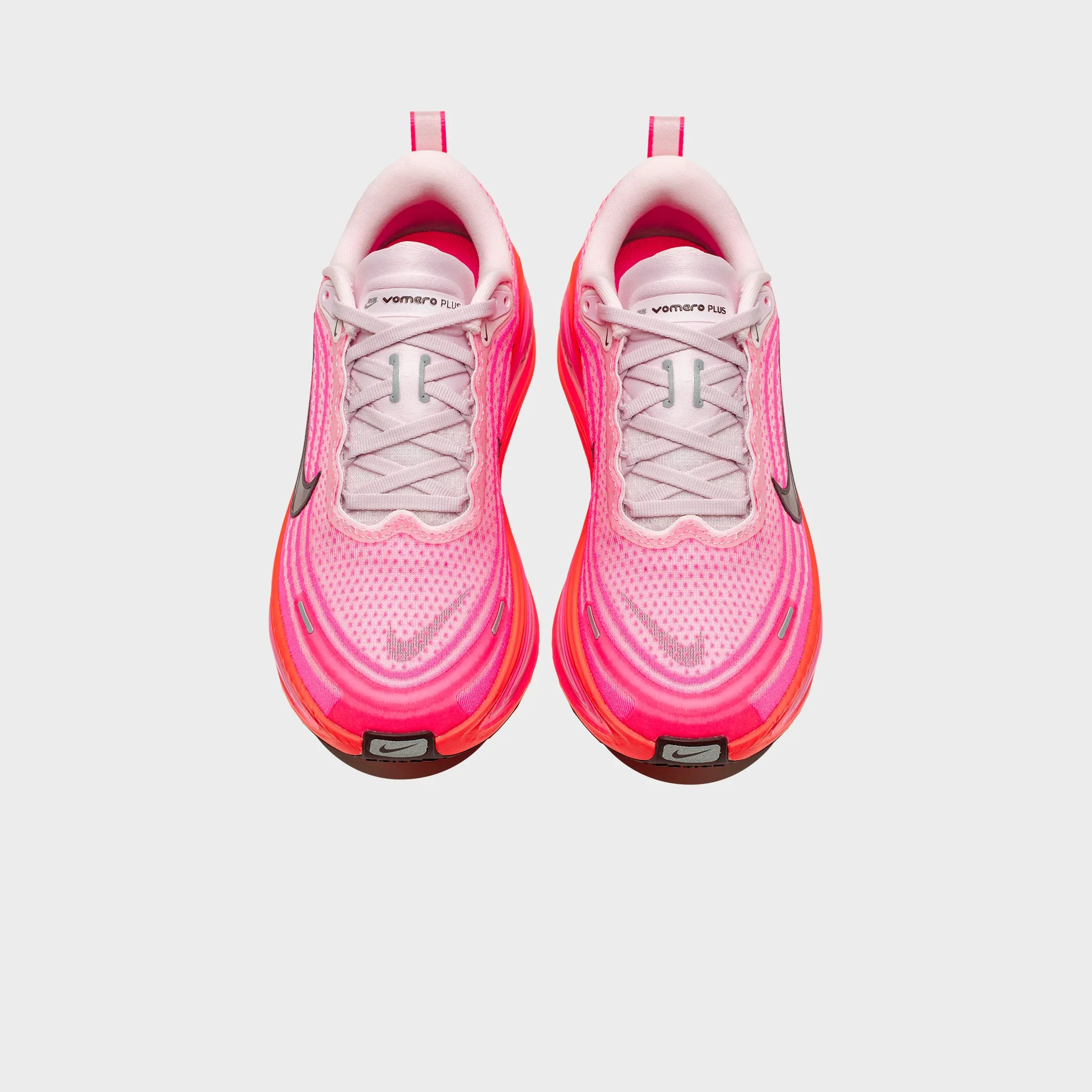 WMNS VOMERO PLUS "HYPER PINK" Path Free Slip Resistant Outdoor Explorers