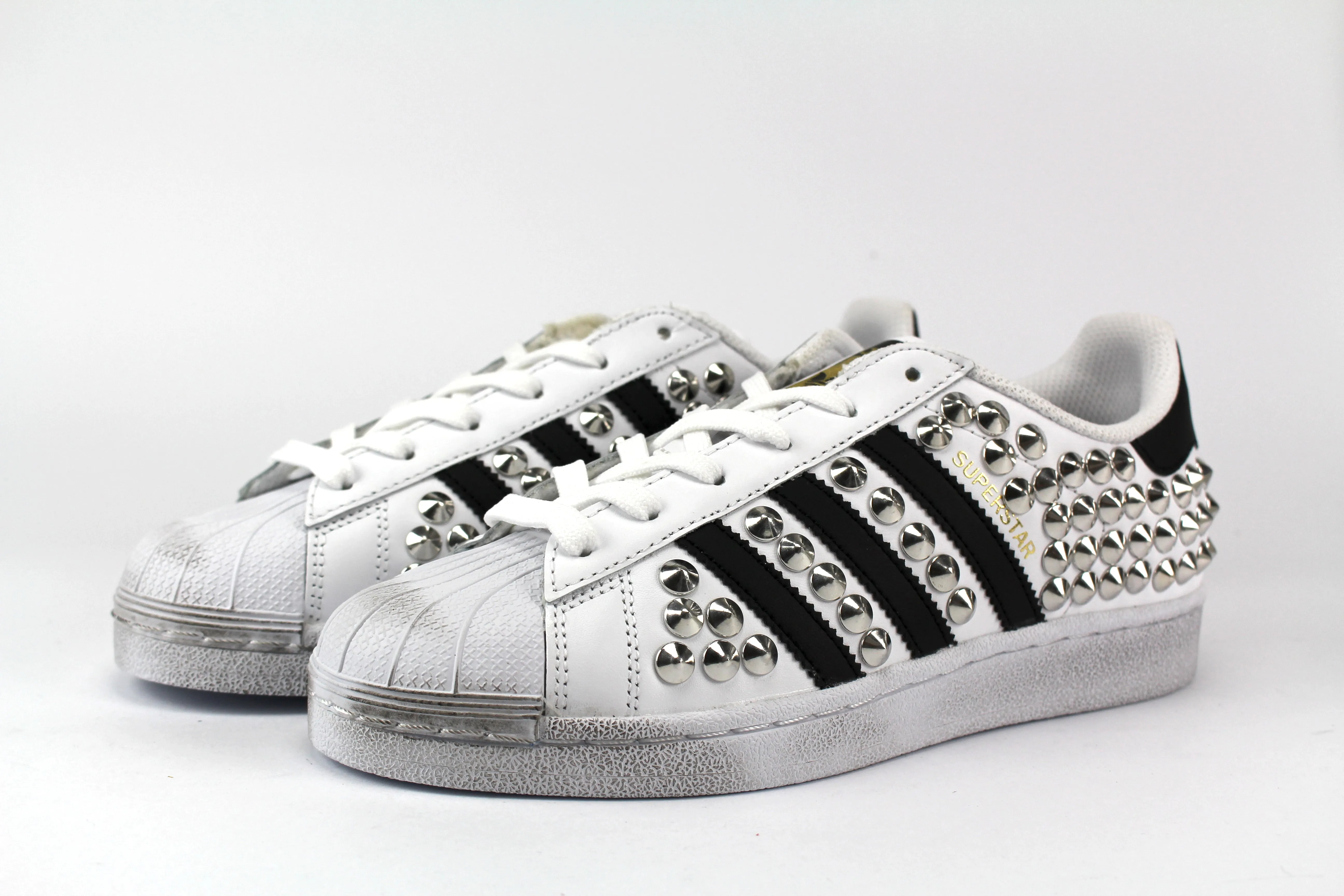 Seamless Design High Top Adidas Superstar Total Borchie