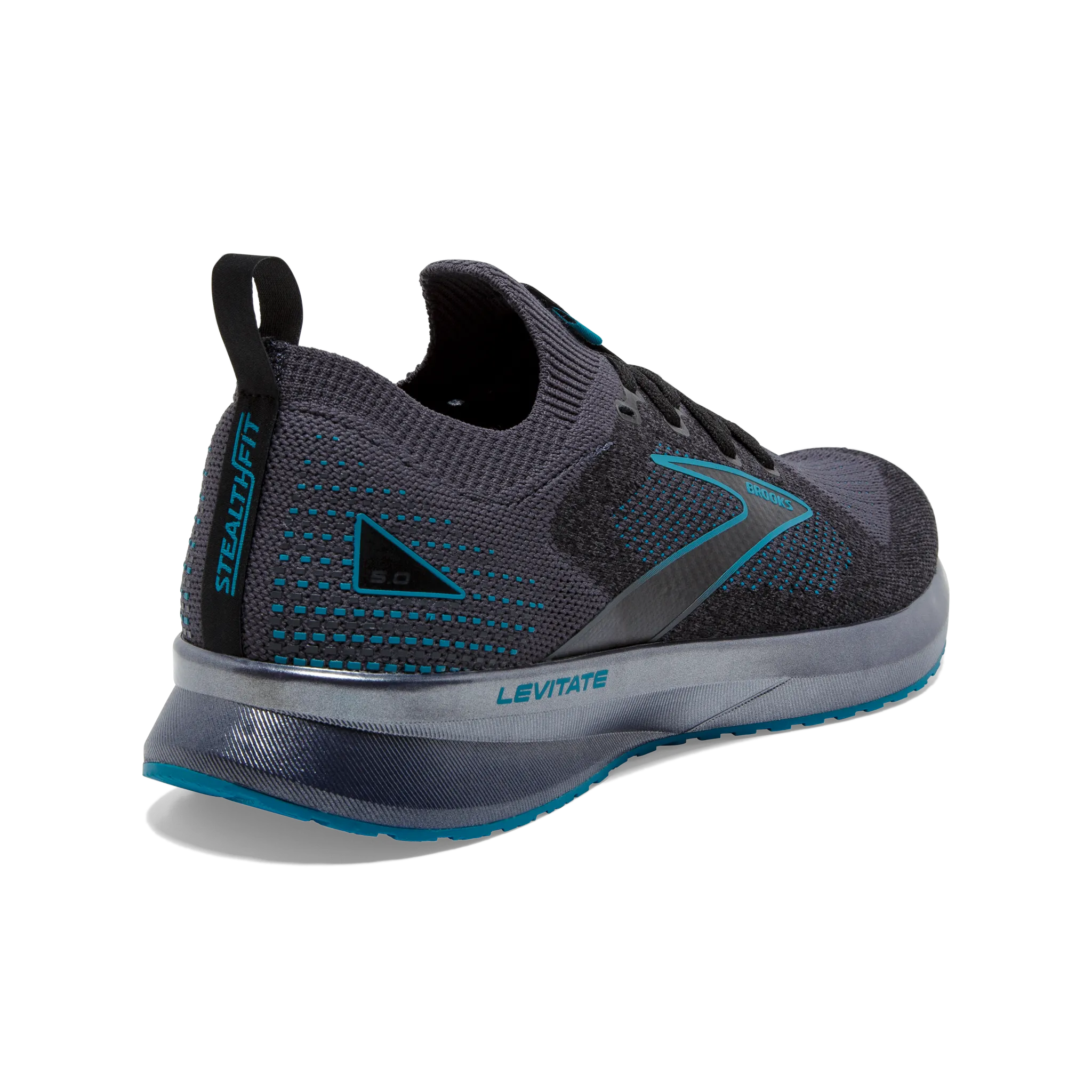 Men's Levitate StealthFit 5 indoor exercise